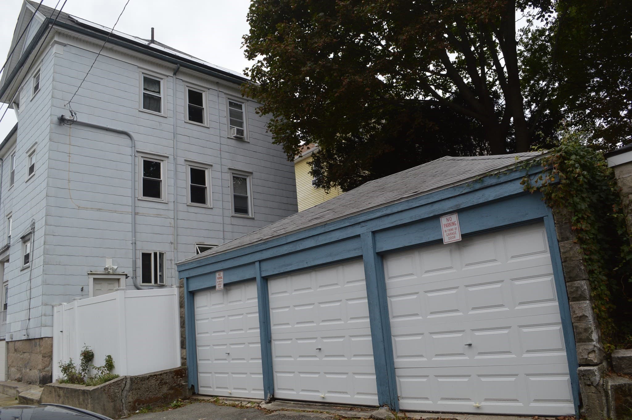 3 Family at 543 Coggeshall St, New Bedford MA 02746, New Bedford, photo 5 of 30