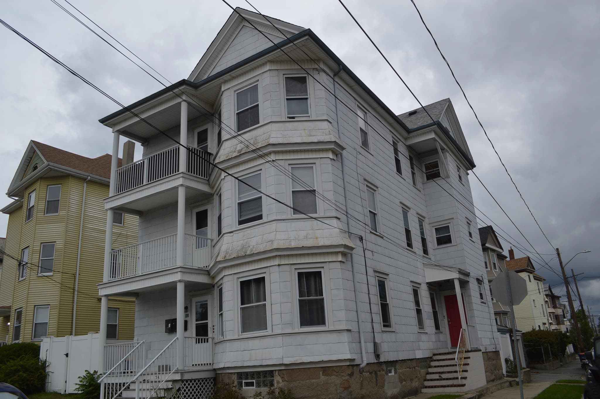 3 Family at 543 Coggeshall St, New Bedford MA 02746, New Bedford, photo 9 of 30