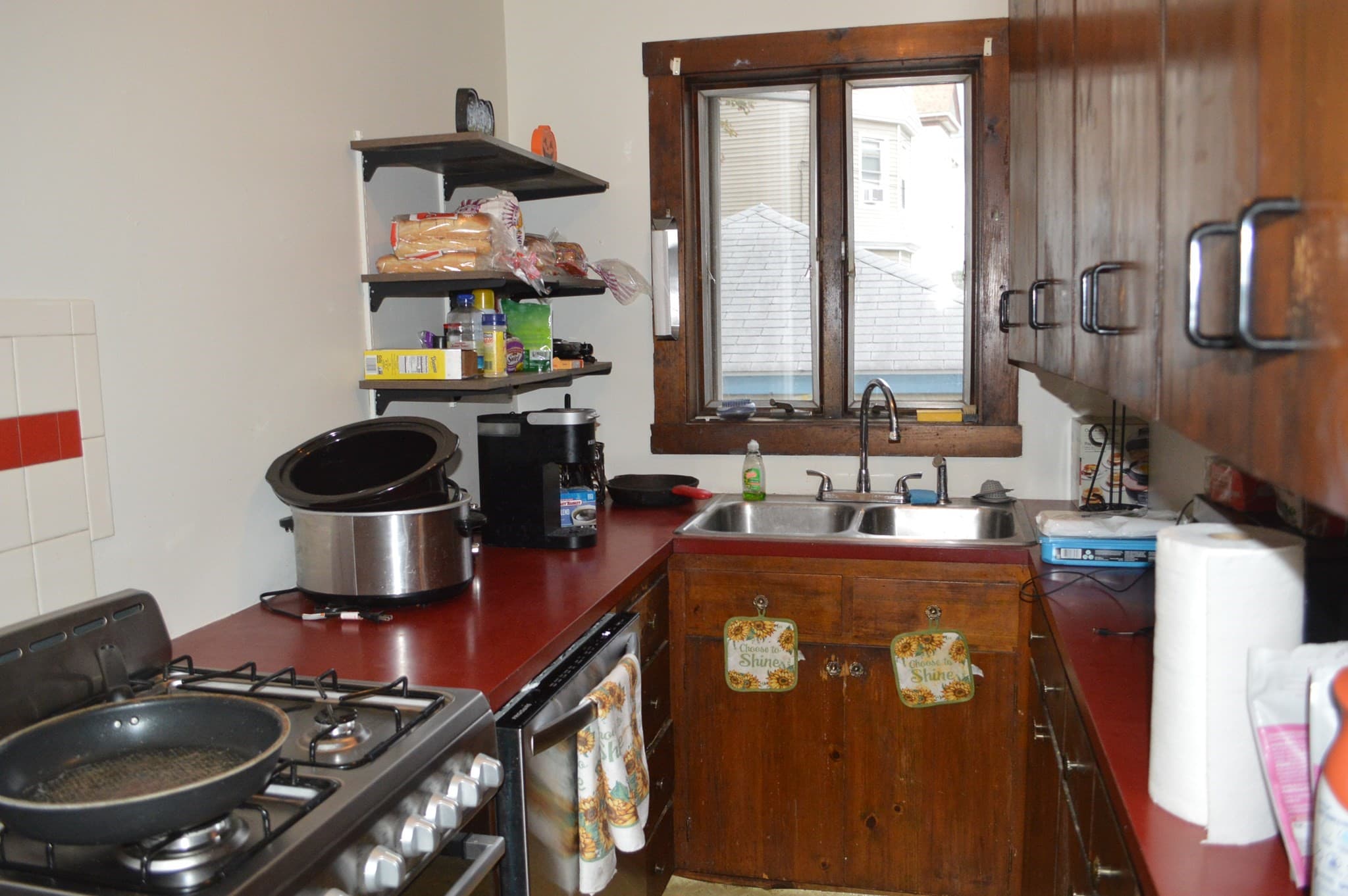 3 Family at 543 Coggeshall St, New Bedford MA 02746, New Bedford, photo 15 of 30