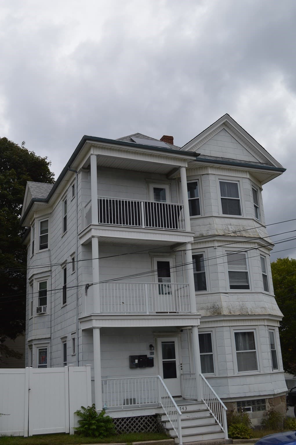 3 Family at 543 Coggeshall St, New Bedford MA 02746, New Bedford, photo 8 of 30