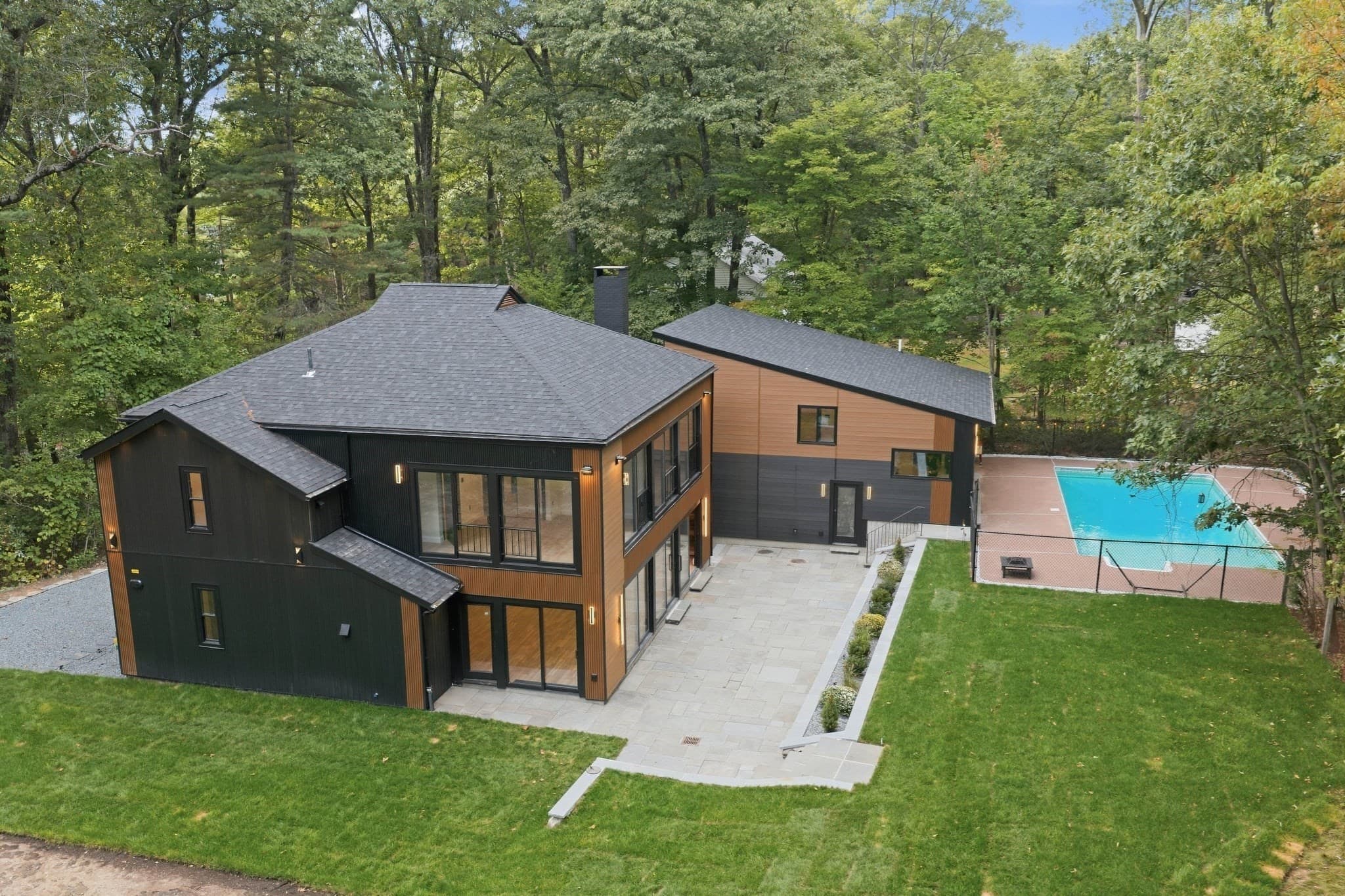 641 Grove St, Framingham MA 01701