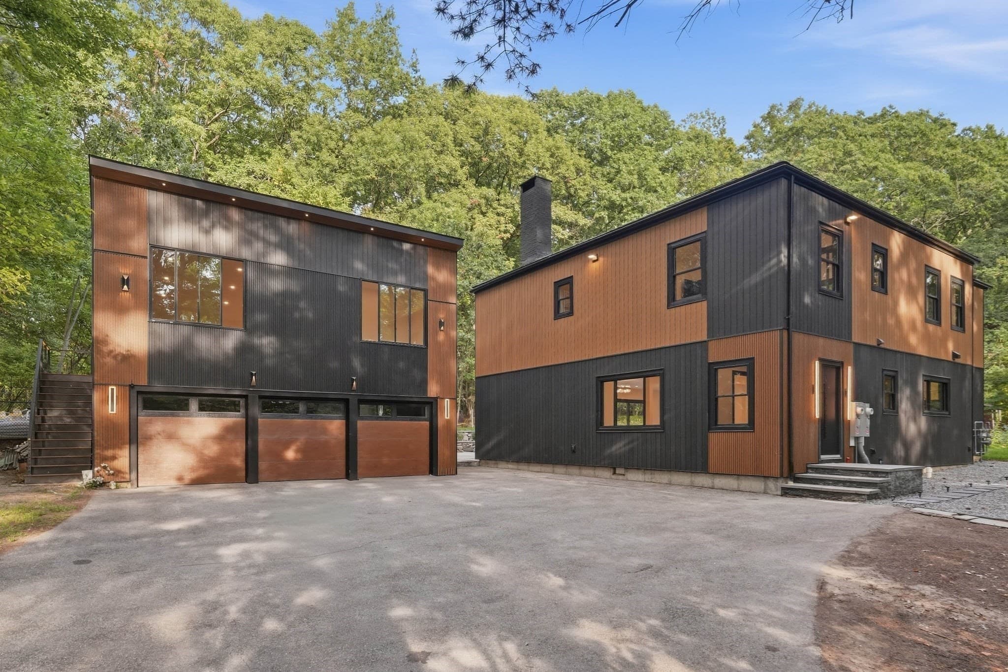 Single Family Residence at 641 Grove St, Framingham MA 01701, Framingham, photo 9 of 35