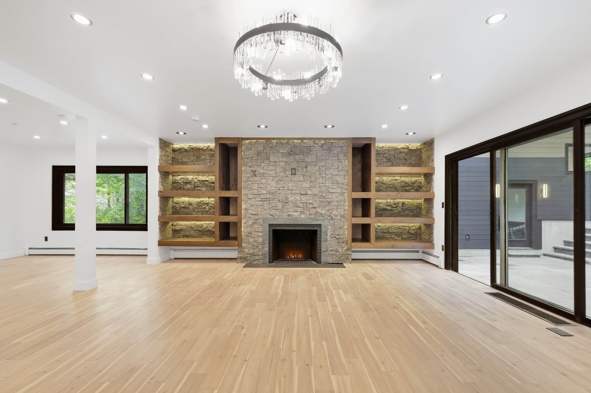 Single Family Residence at 641 Grove St, Framingham MA 01701, Framingham, photo 14 of 35