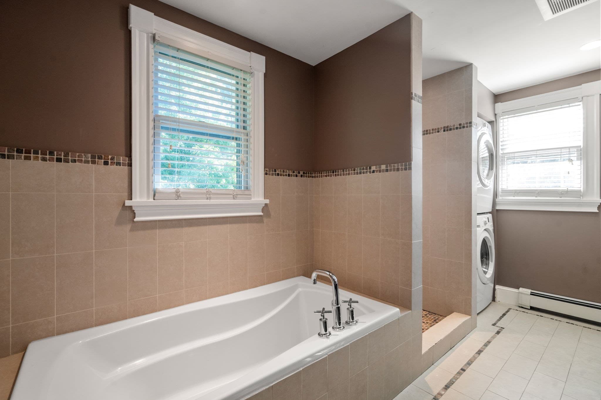 Single Family Residence at 354 Hunnewell Street, Needham MA 02494, Needham, photo 12 of 19