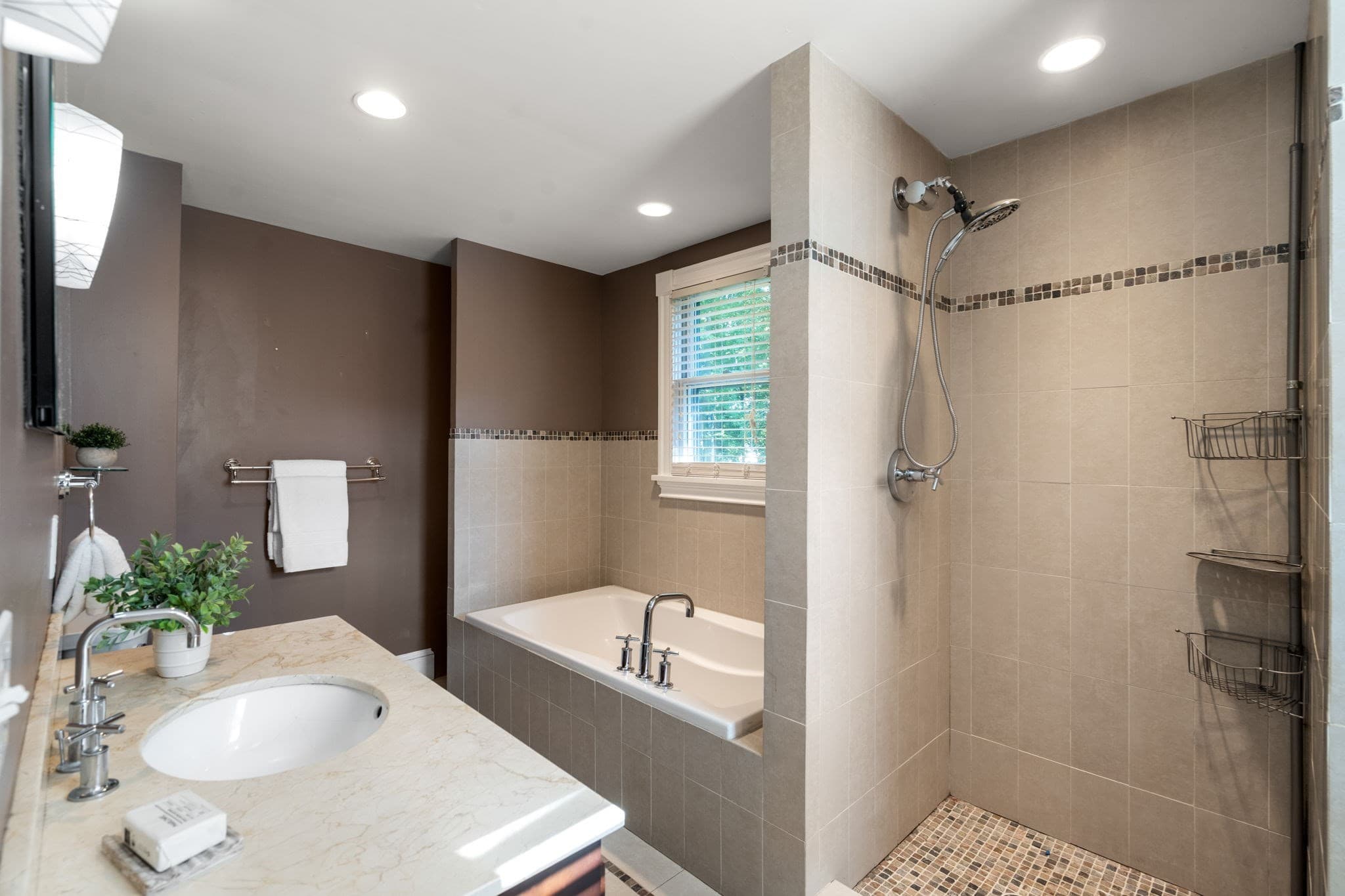 Single Family Residence at 354 Hunnewell Street, Needham MA 02494, Needham, photo 11 of 19