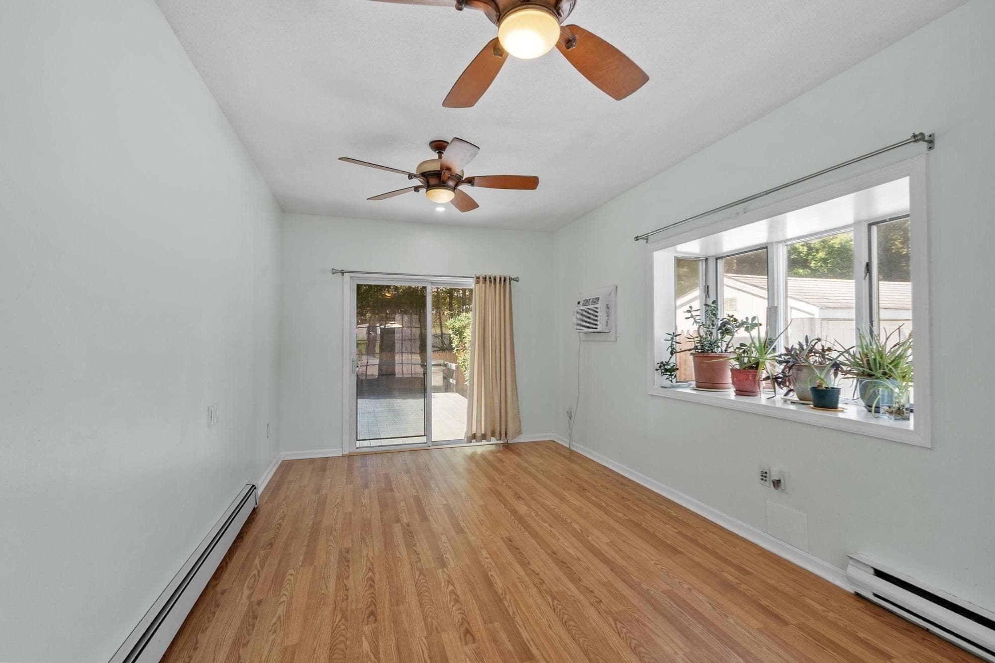 Single Family Residence at 160 Jackson St, Methuen MA 01844, Methuen, photo 9 of 28
