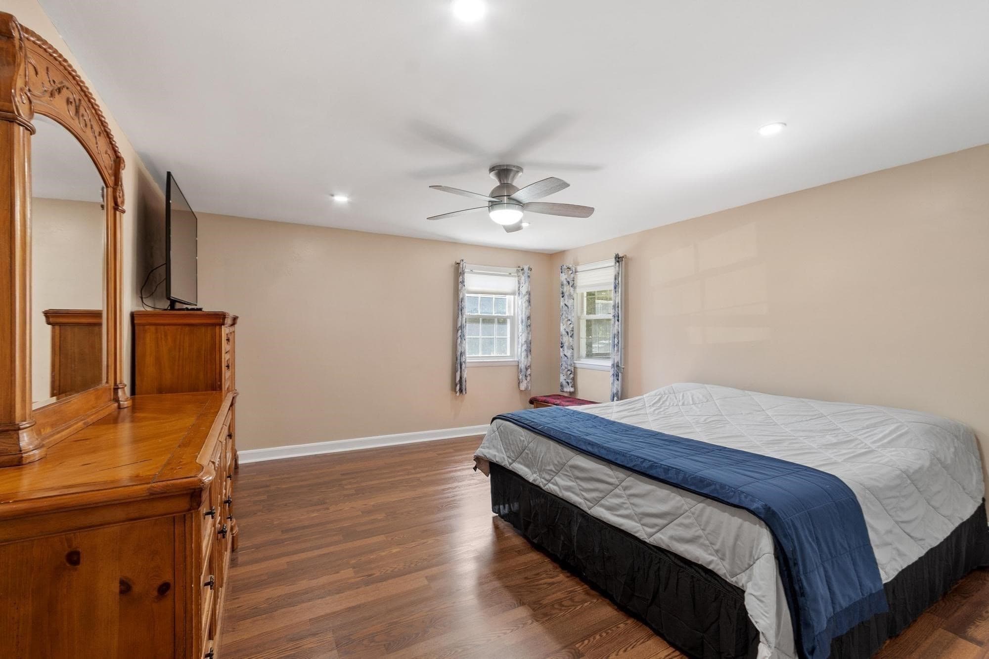 Single Family Residence at 160 Jackson St, Methuen MA 01844, Methuen, photo 10 of 28