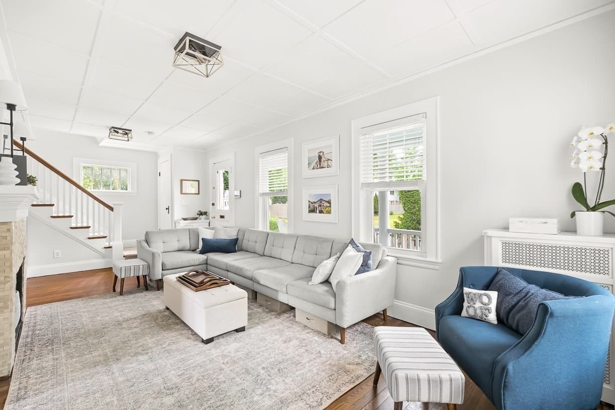 Single Family Residence at 297 Woburn Street, Reading MA 01867, Reading, photo 8 of 39