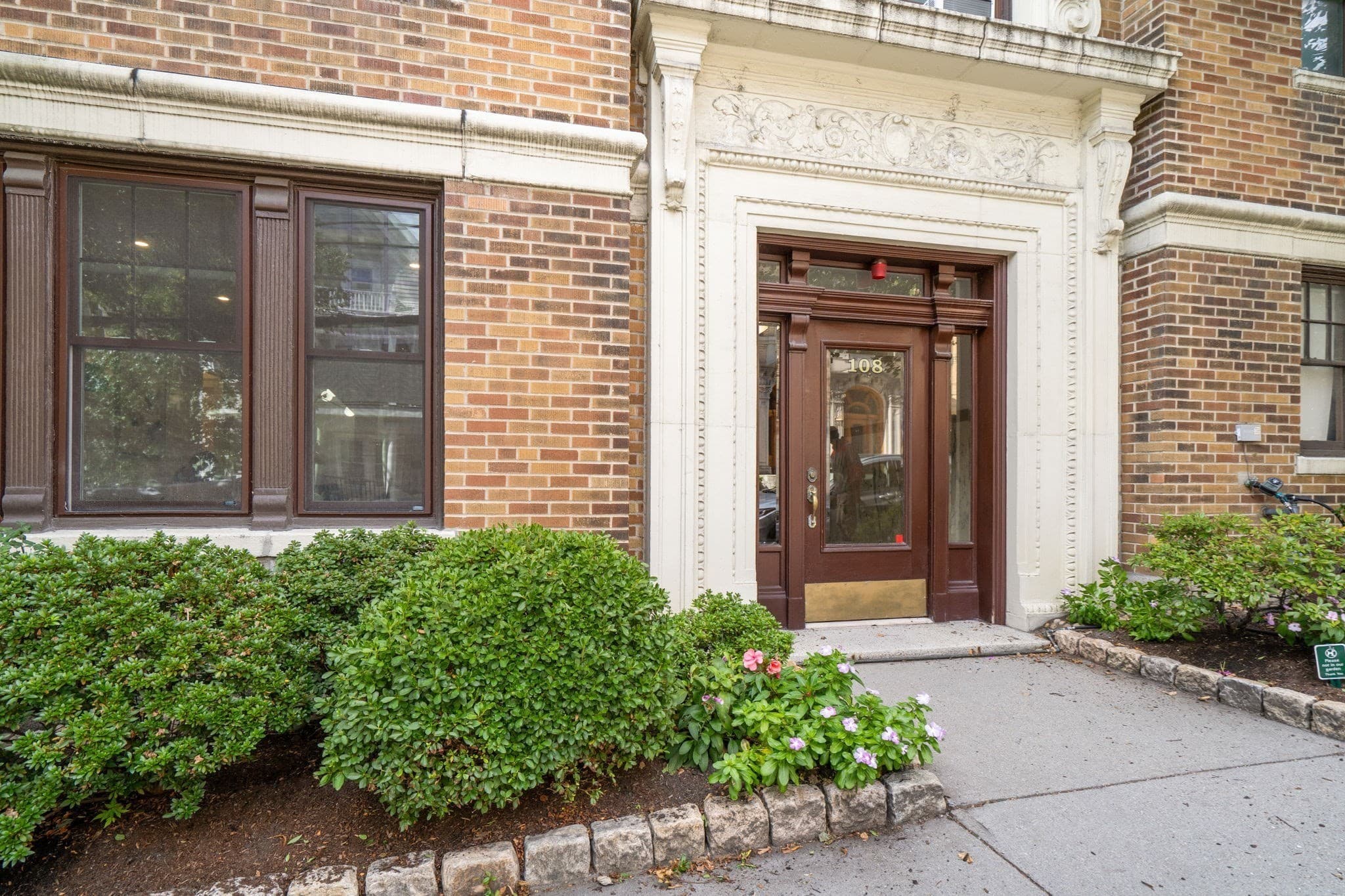 108 Saint Paul St. # A, Brookline MA 02446