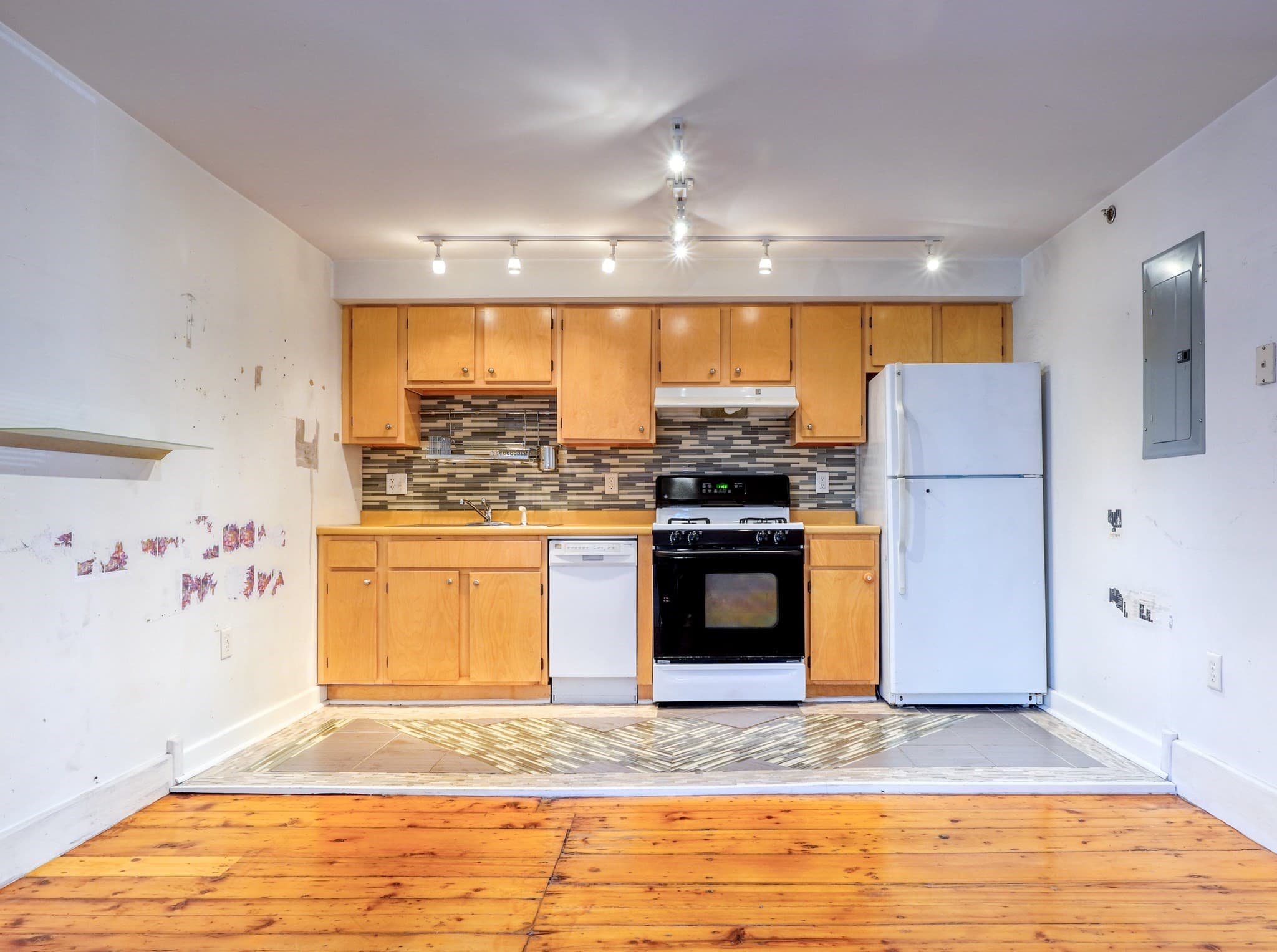 Condominium at 57 Brookside Ave # 12, Boston MA 02130, Boston, photo 19 of 42