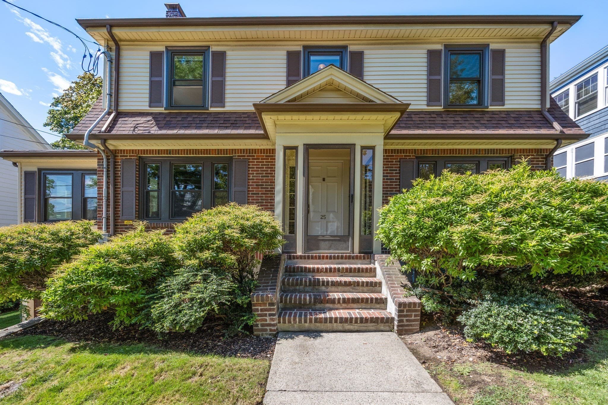 Single Family Residence at 25 Lovell Rd, Watertown MA 02472, Watertown, photo 2 of 23