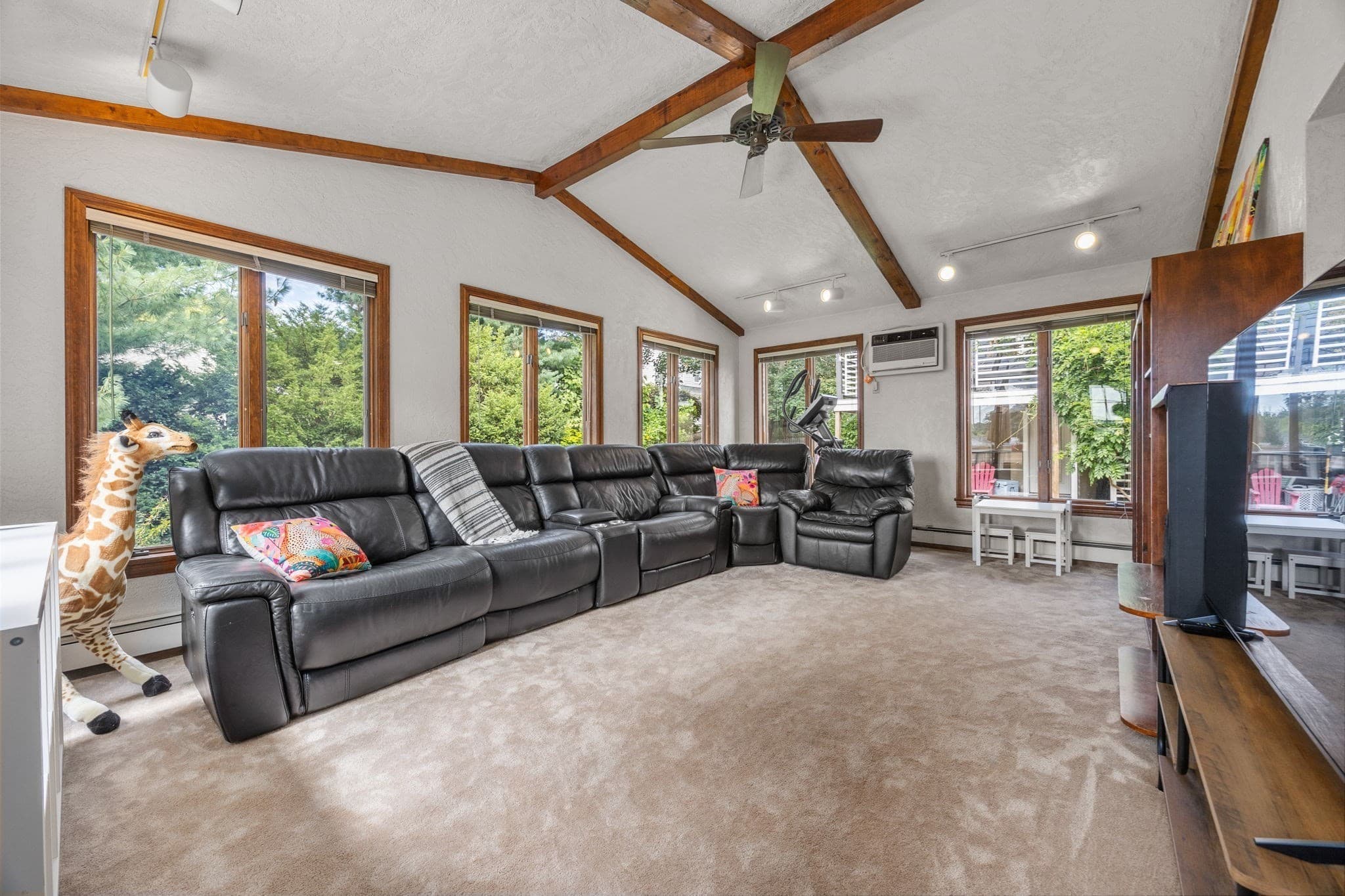 Single Family Residence at 25 Lovell Rd, Watertown MA 02472, Watertown, photo 10 of 23