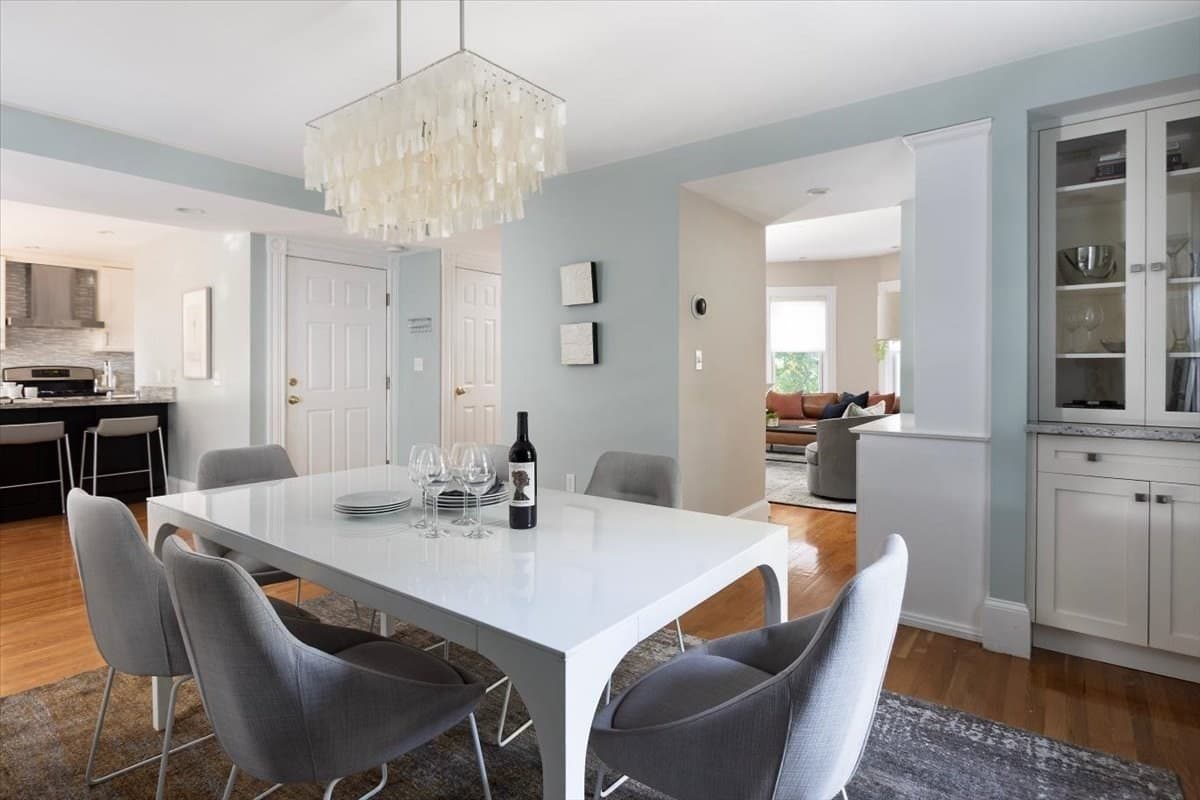 Condominium at 16 Kent Sq. # 2, Brookline MA 02446, Brookline, photo 6 of 23