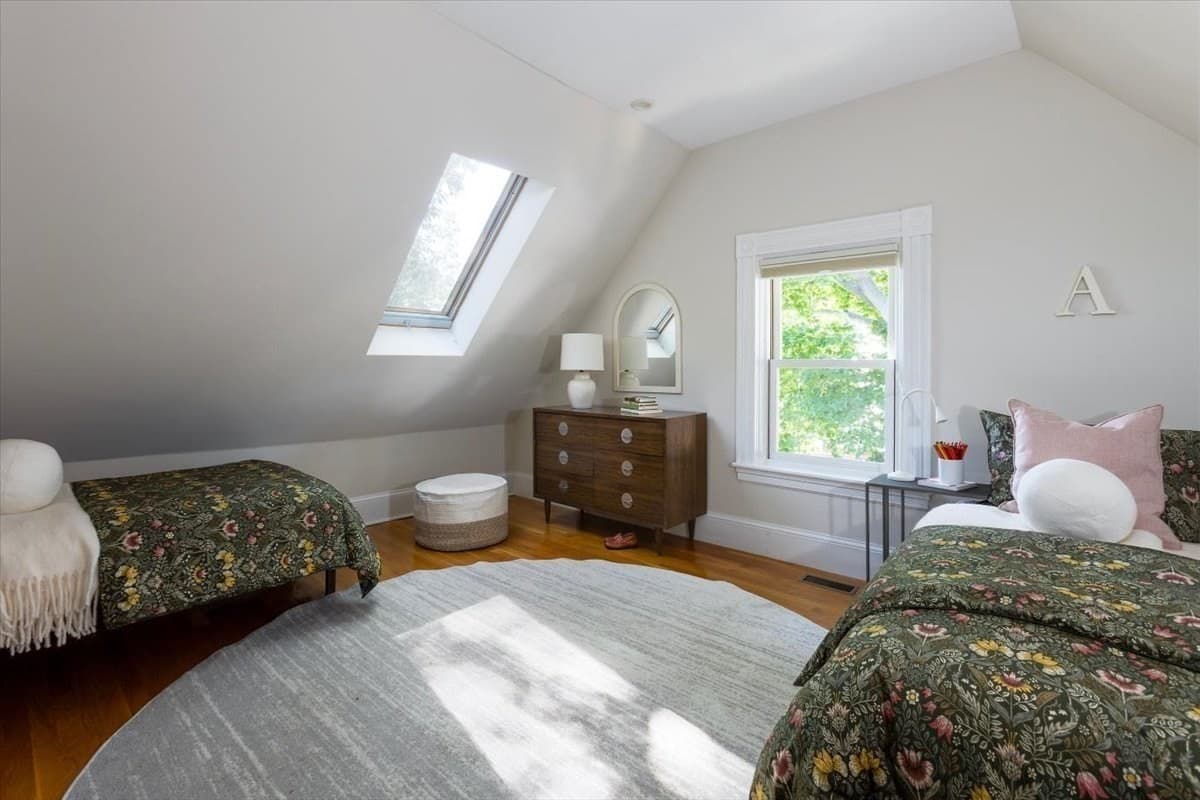 Condominium at 16 Kent Sq. # 2, Brookline MA 02446, Brookline, photo 17 of 23