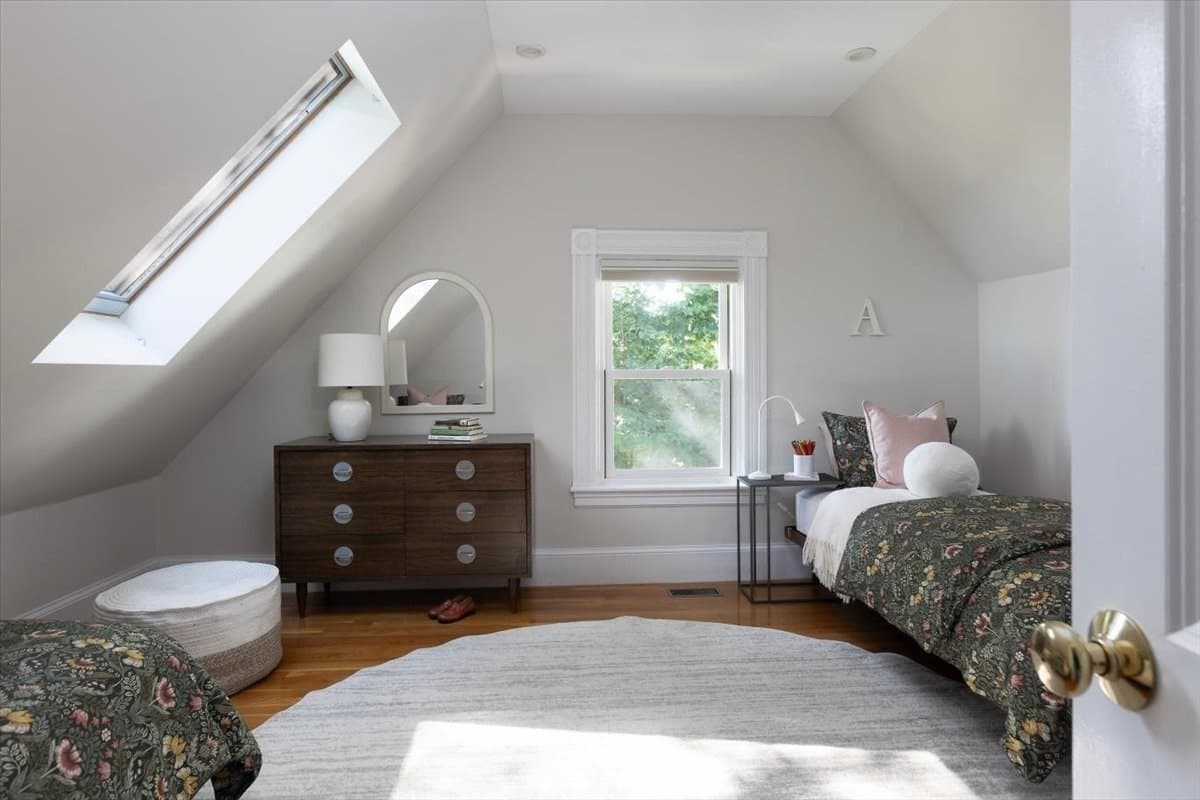 Condominium at 16 Kent Sq. # 2, Brookline MA 02446, Brookline, photo 18 of 23