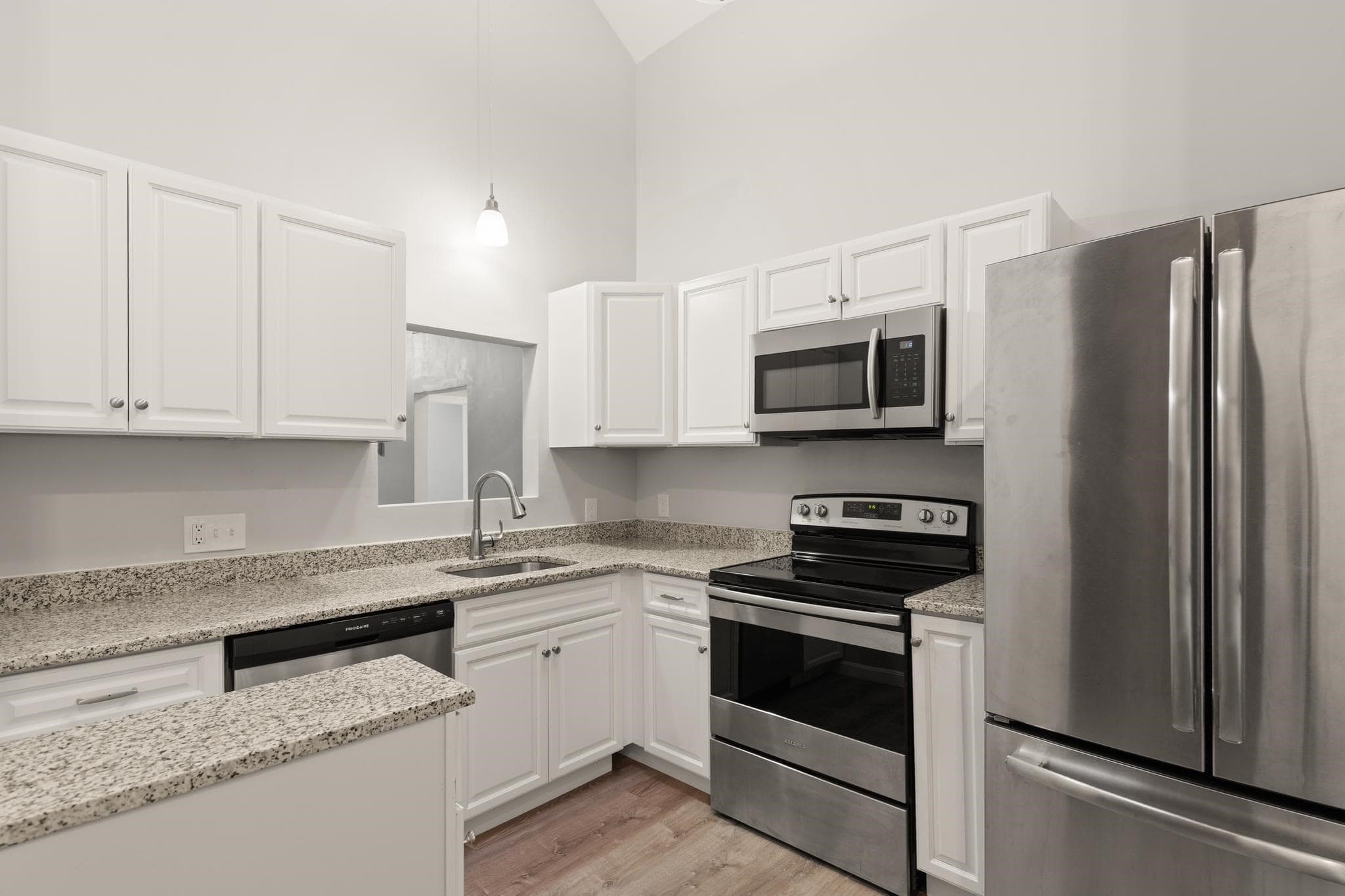 Condominium at 31 Elizabeth St # 303, Worcester MA 01605, Worcester, photo 2 of 18