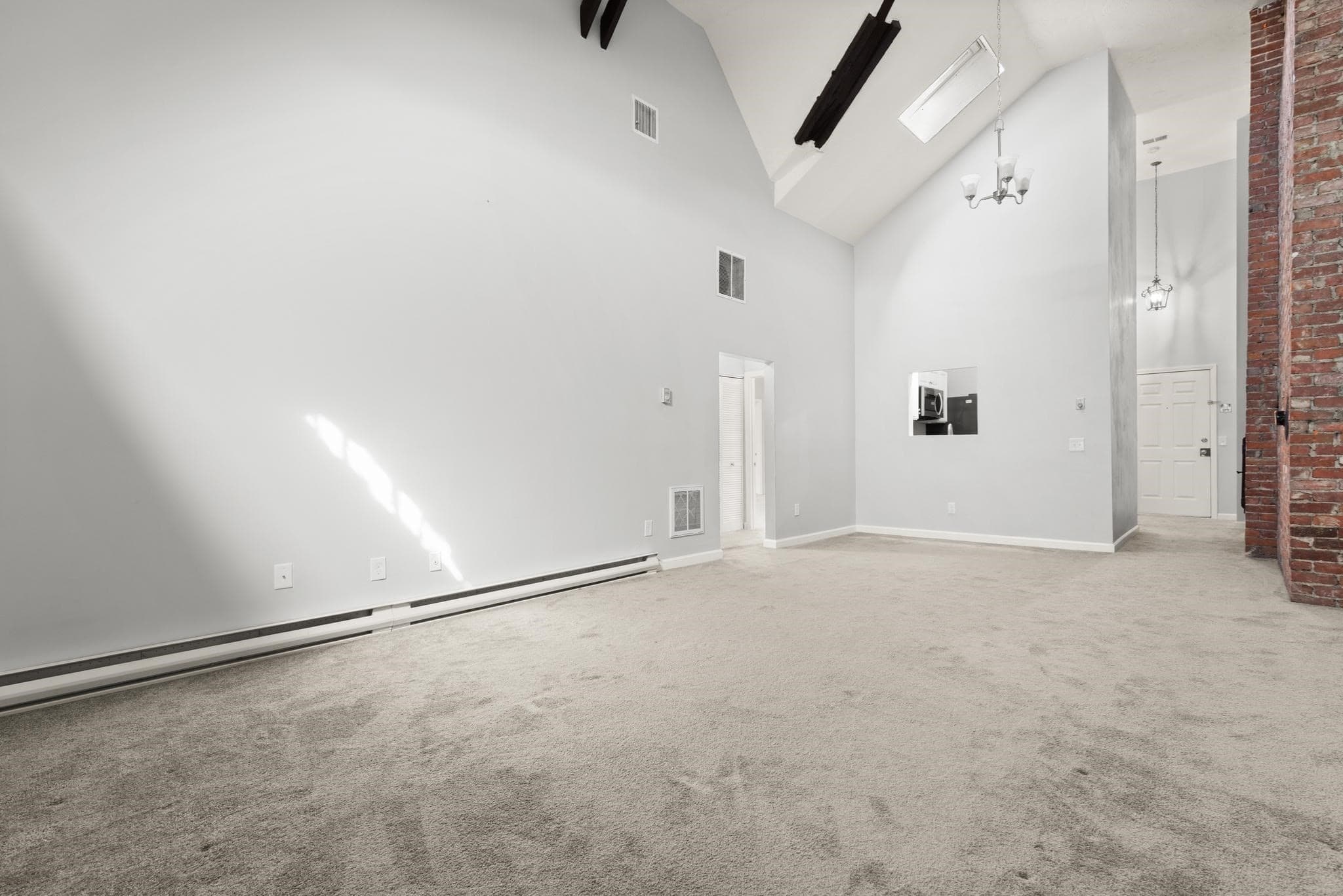Condominium at 31 Elizabeth St # 303, Worcester MA 01605, Worcester, photo 6 of 18
