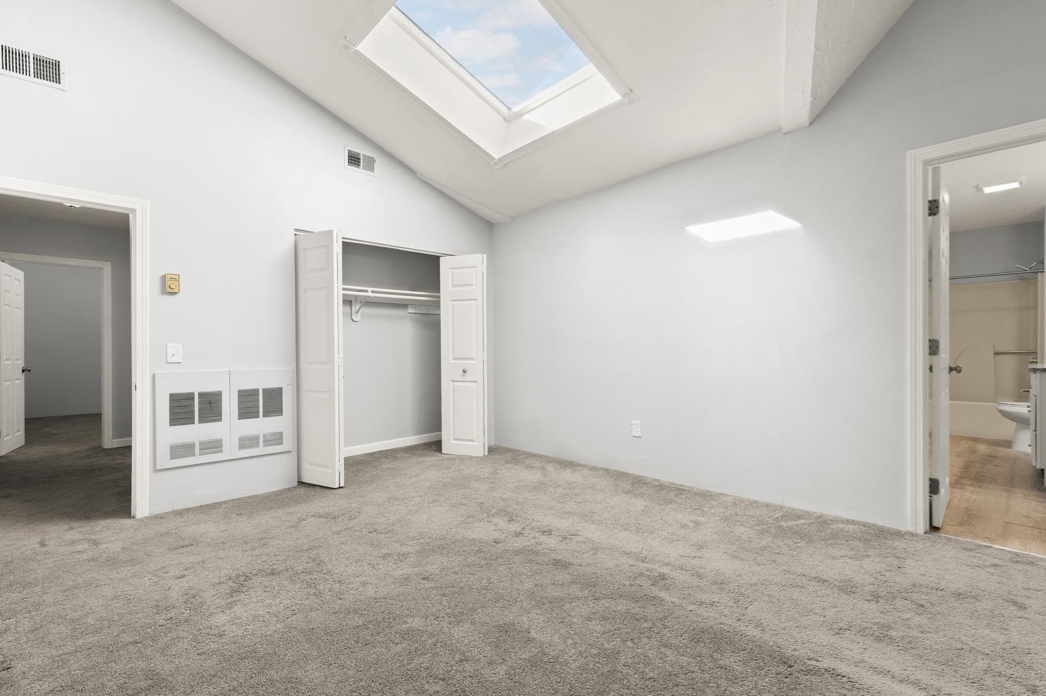 Condominium at 31 Elizabeth St # 303, Worcester MA 01605, Worcester, photo 13 of 18