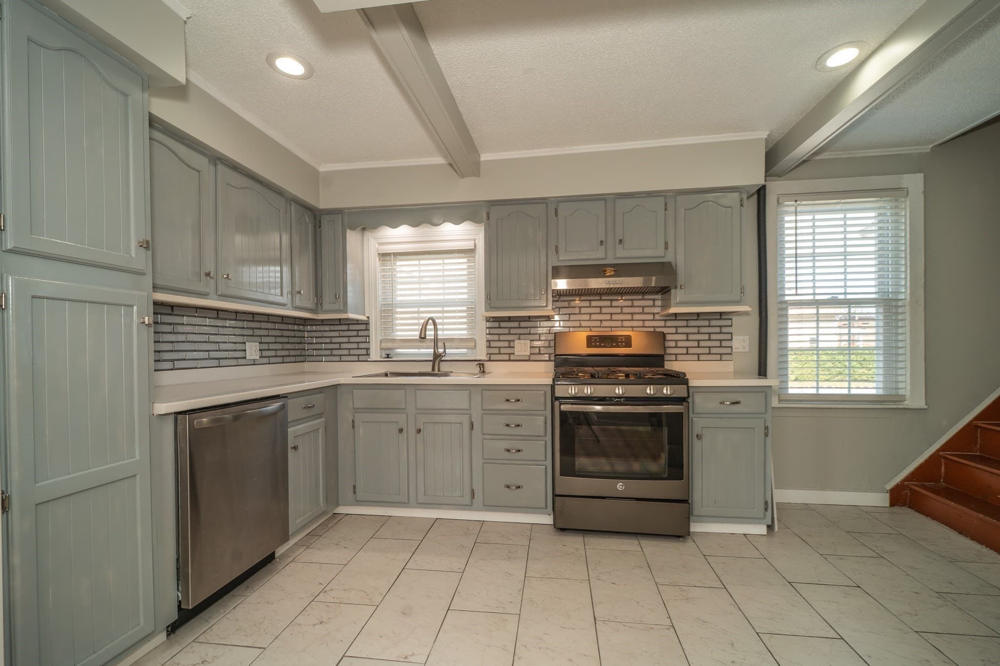 Single Family Residence at 1014 Tacoma St, New Bedford MA 02745, New Bedford, photo 7 of 15