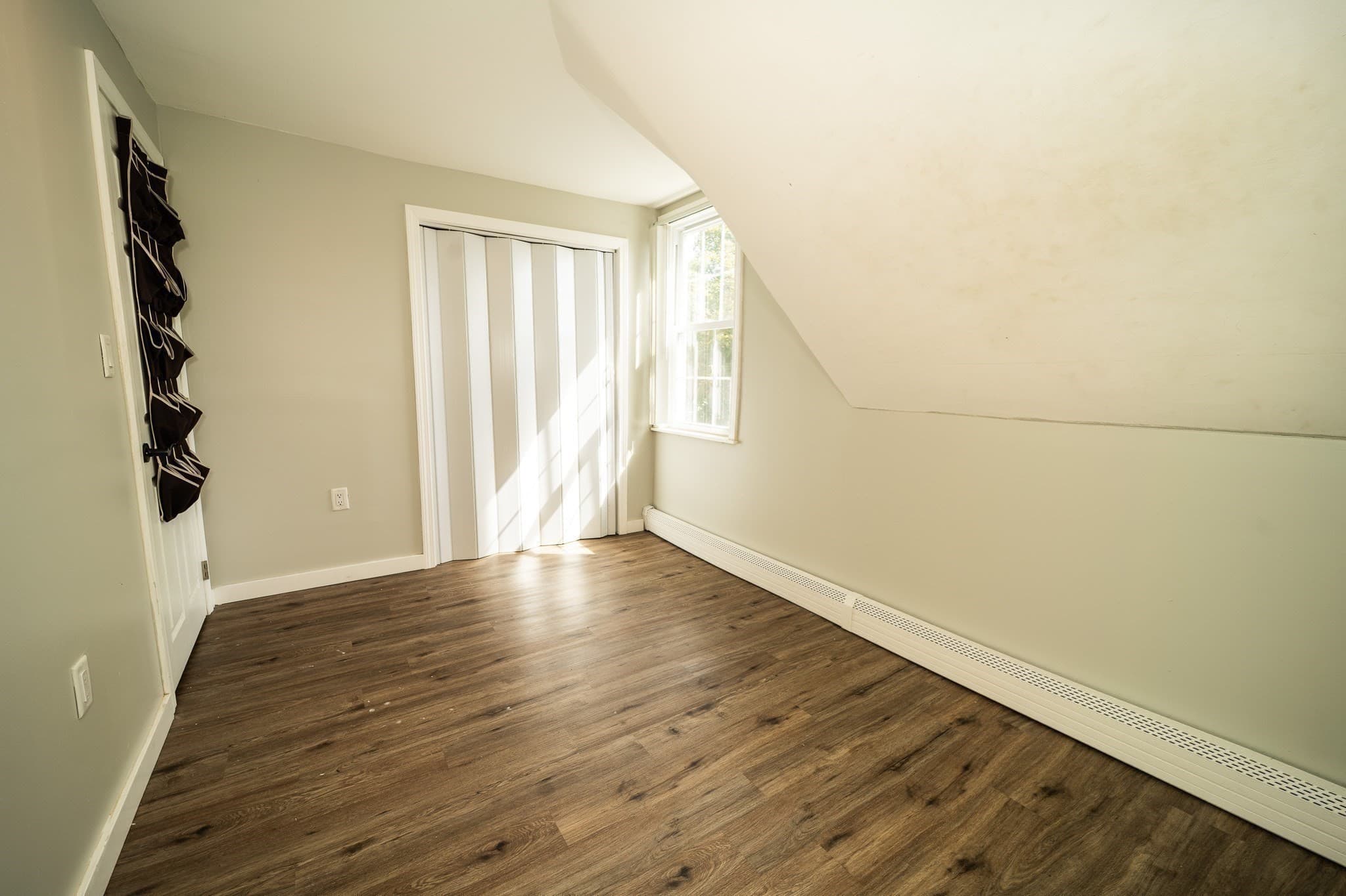 Single Family Residence at 1014 Tacoma St, New Bedford MA 02745, New Bedford, photo 10 of 15