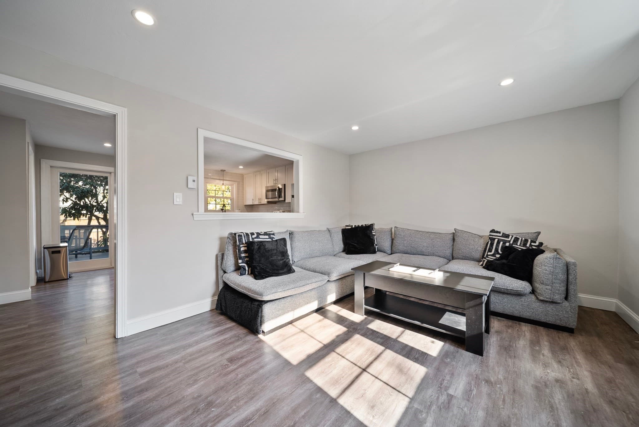Condominium at 140 Old Ferry Rd # M, Haverhill MA 01830, Haverhill, photo 8 of 31