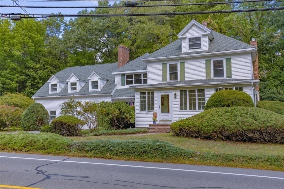 Single Family Residence at 103 Westford St, Chelmsford MA 01824, Chelmsford, photo 2 of 39