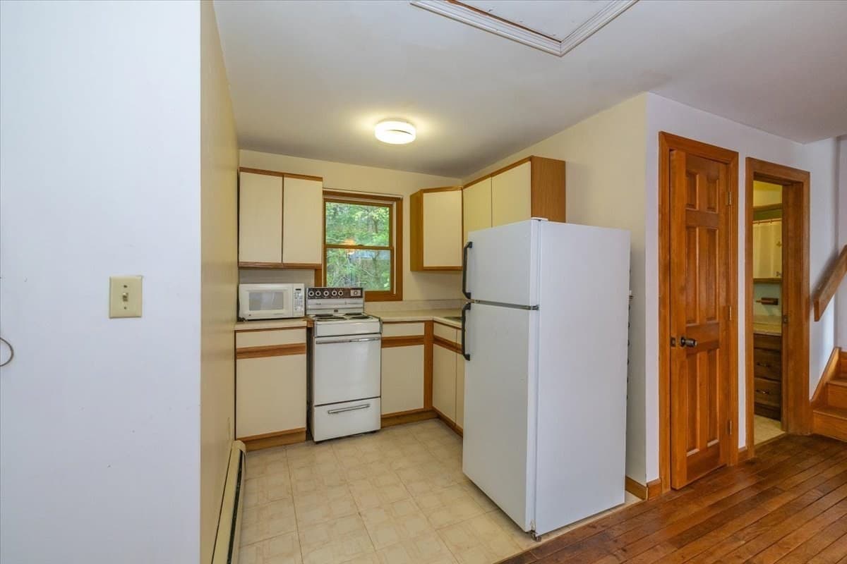 Single Family Residence at 103 Westford St, Chelmsford MA 01824, Chelmsford, photo 32 of 39