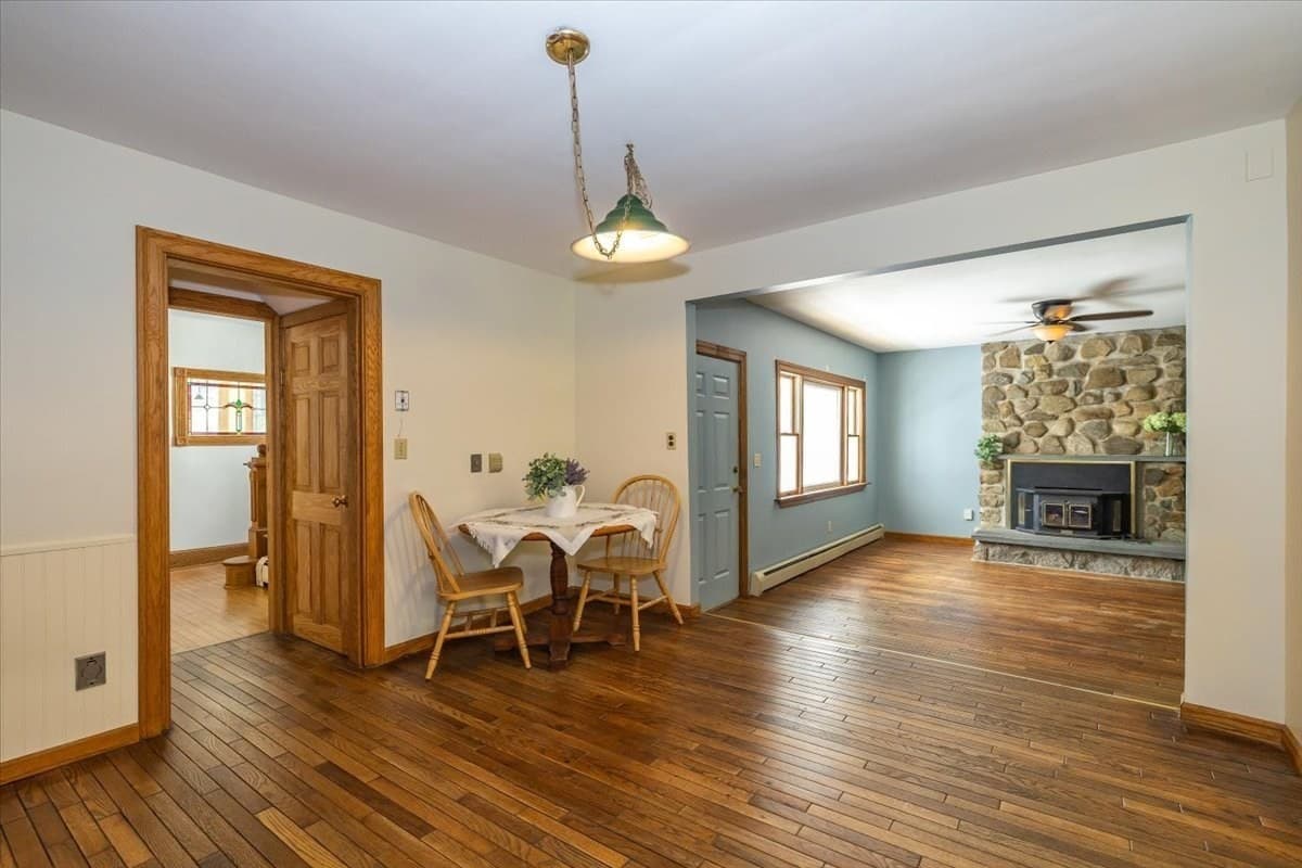 Single Family Residence at 103 Westford St, Chelmsford MA 01824, Chelmsford, photo 10 of 39