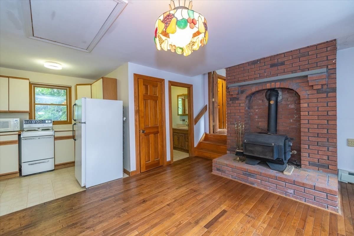 Single Family Residence at 103 Westford St, Chelmsford MA 01824, Chelmsford, photo 33 of 39