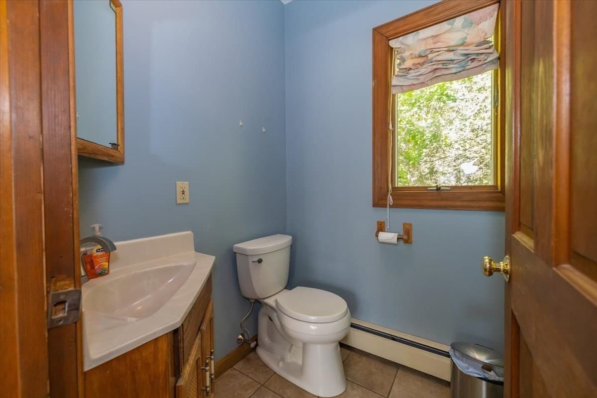 Single Family Residence at 103 Westford St, Chelmsford MA 01824, Chelmsford, photo 11 of 39