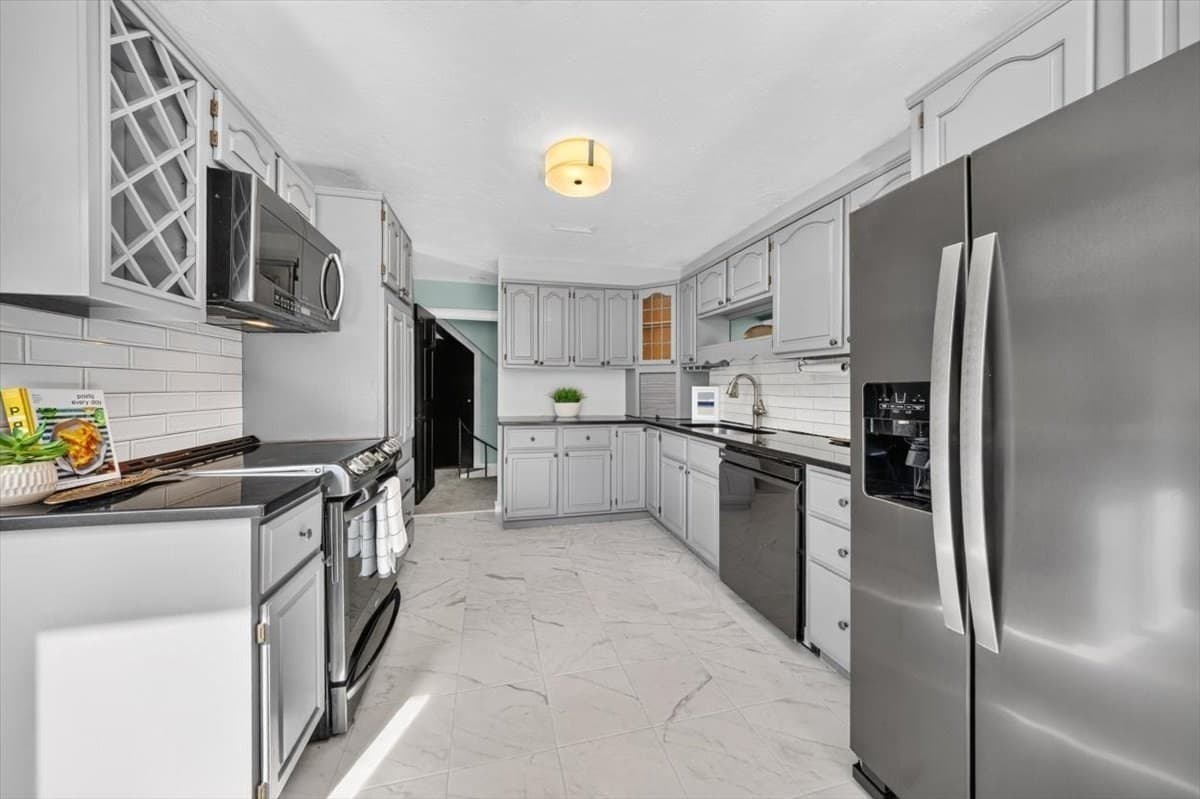 Single Family Residence at 13 Daley Road, Hingham MA 02043, Hingham, photo 5 of 35