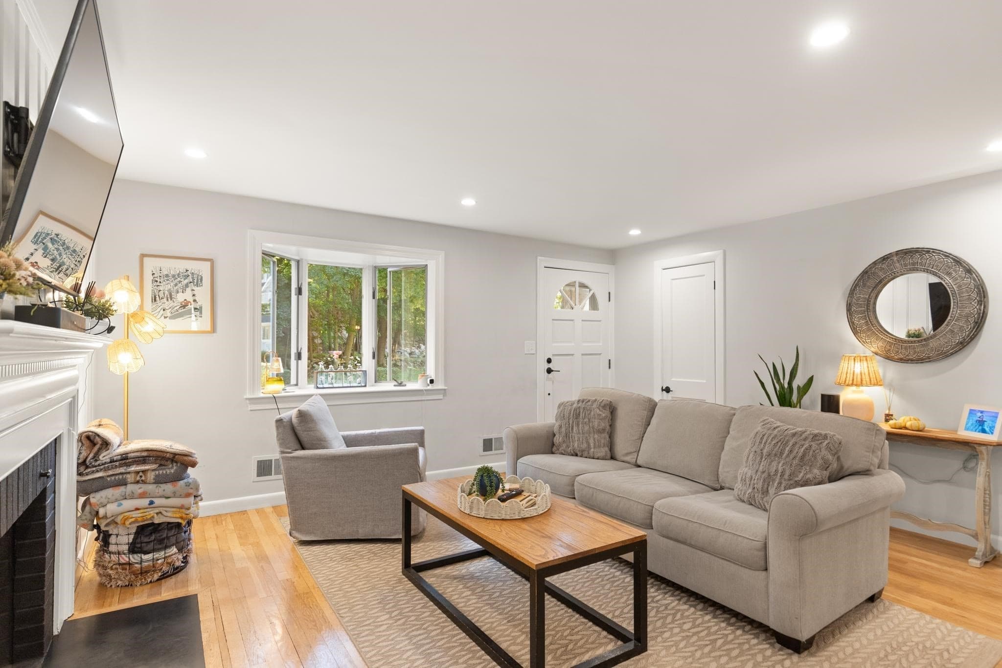 Single Family Residence at 17 Cogswell Ave, Beverly MA 01915, Beverly, photo 5 of 33