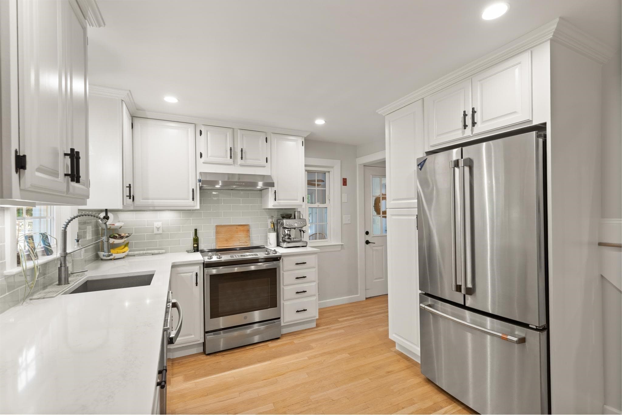 Single Family Residence at 17 Cogswell Ave, Beverly MA 01915, Beverly, photo 10 of 33