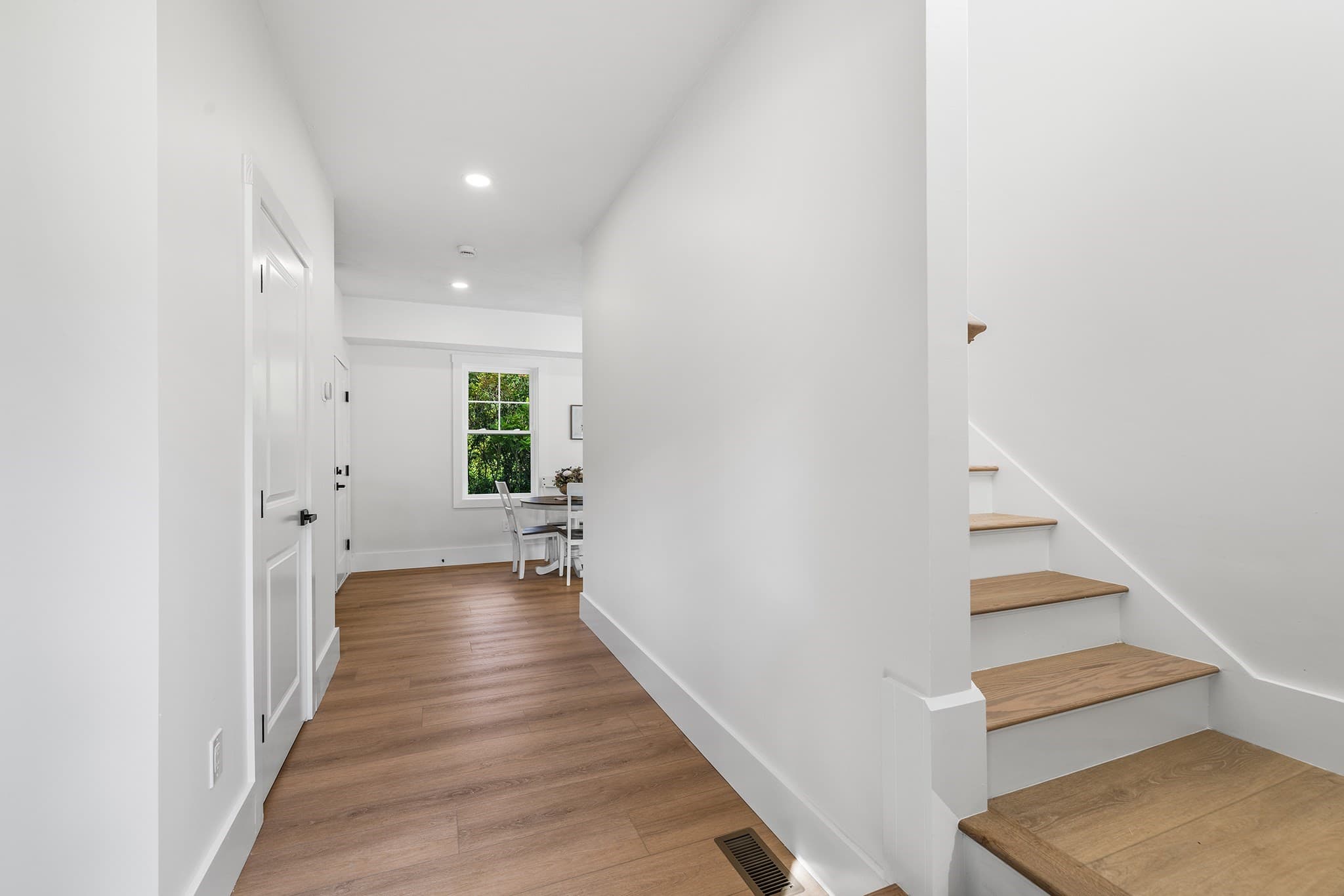 Single Family Residence at 126 Maple St, West Boylston MA 01583, West Boylston, photo 3 of 32