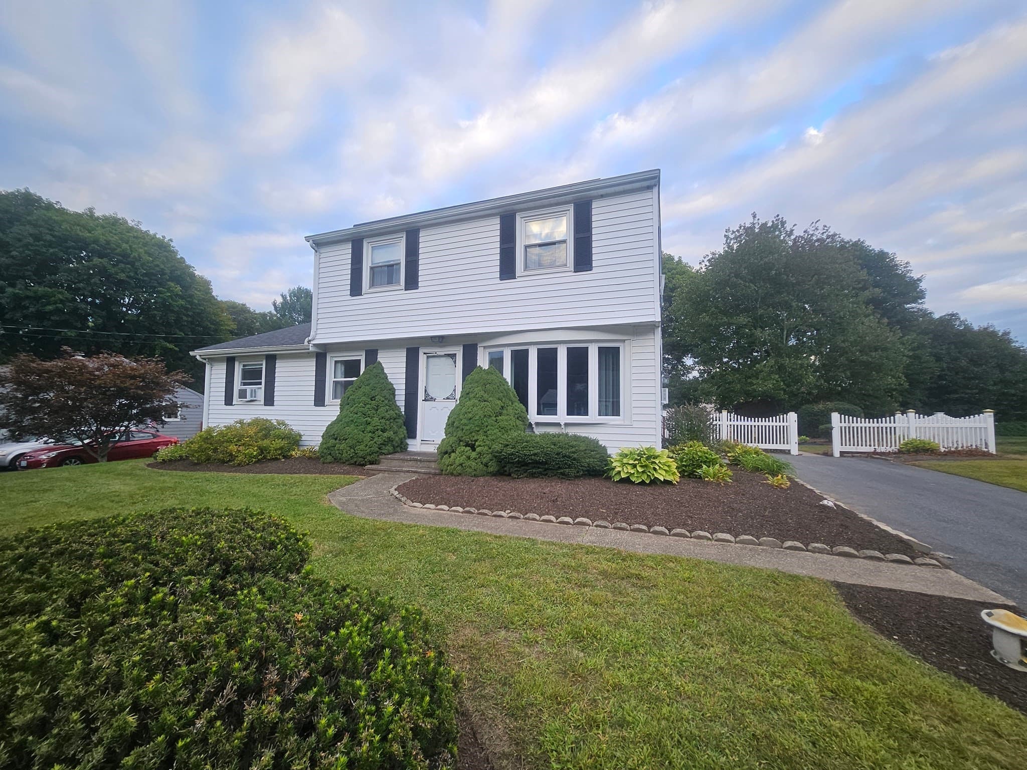 Single Family Residence at 283 Harriet, Cumberland RI 02864, Cumberland, photo 2 of 40