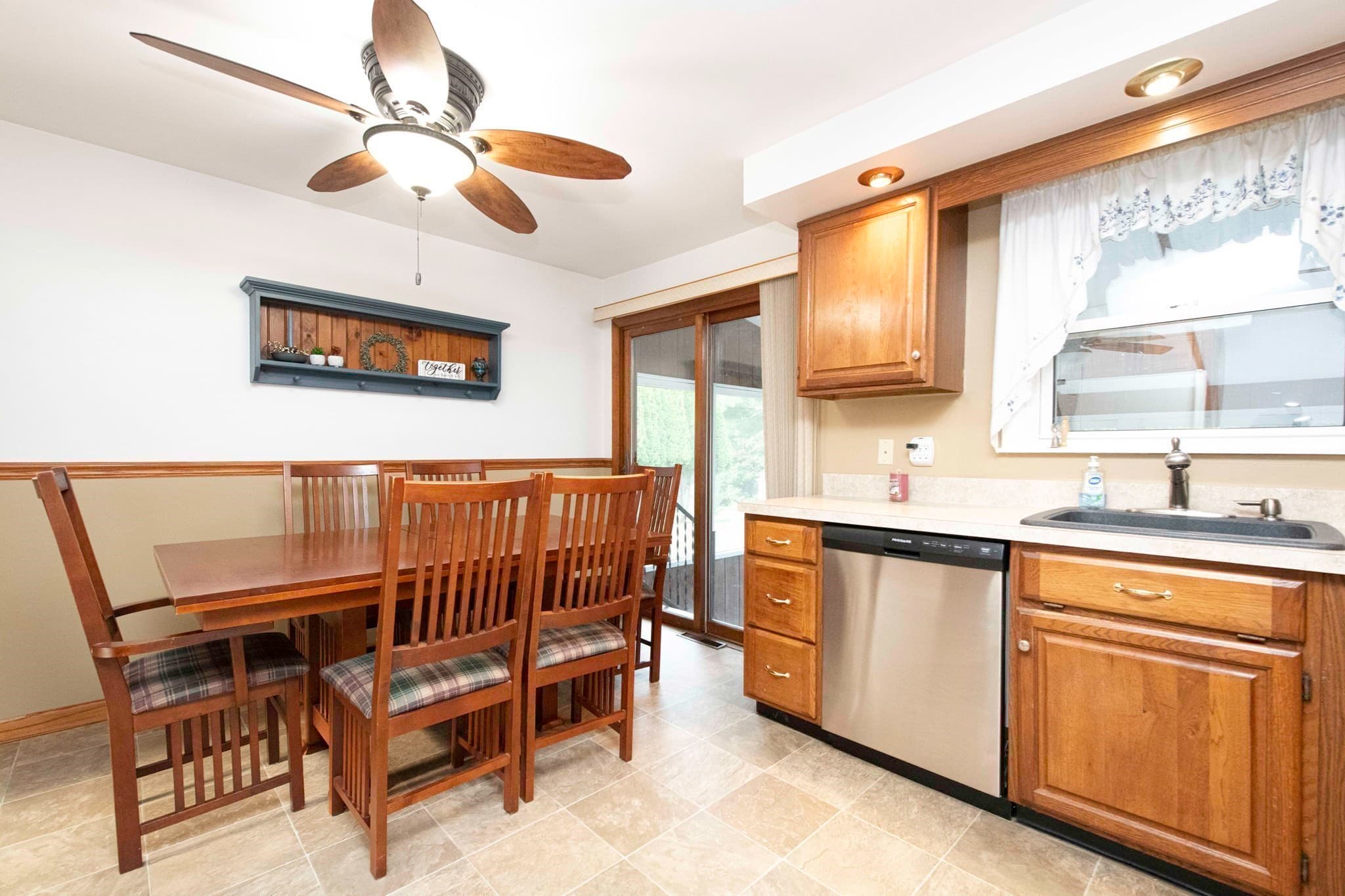 Single Family Residence at 283 Harriet, Cumberland RI 02864, Cumberland, photo 13 of 40