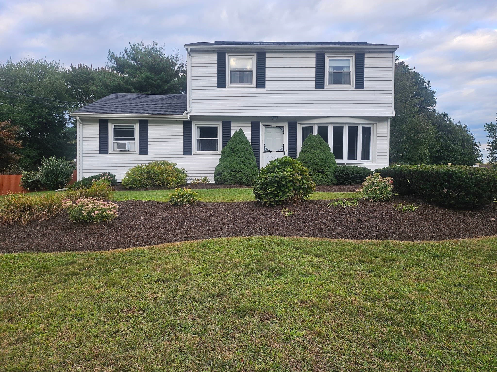Single Family Residence at 283 Harriet, Cumberland RI 02864, Cumberland, photo 3 of 40