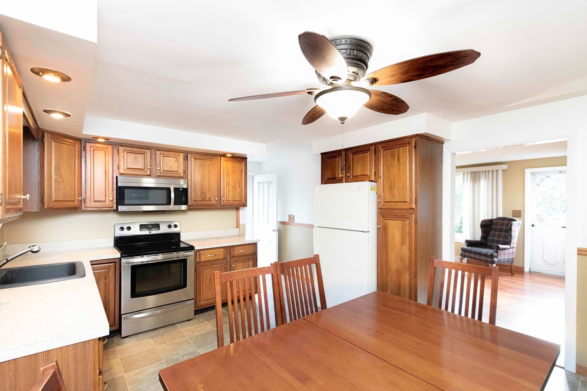 Single Family Residence at 283 Harriet, Cumberland RI 02864, Cumberland, photo 11 of 40
