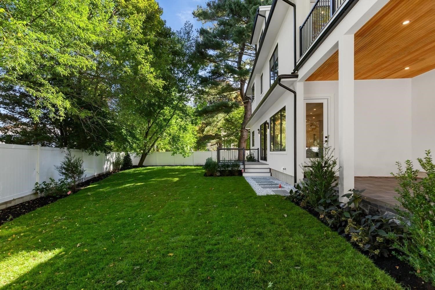 Single Family Residence at 470 Quinobequin, Newton MA 02468, Newton, photo 40 of 42