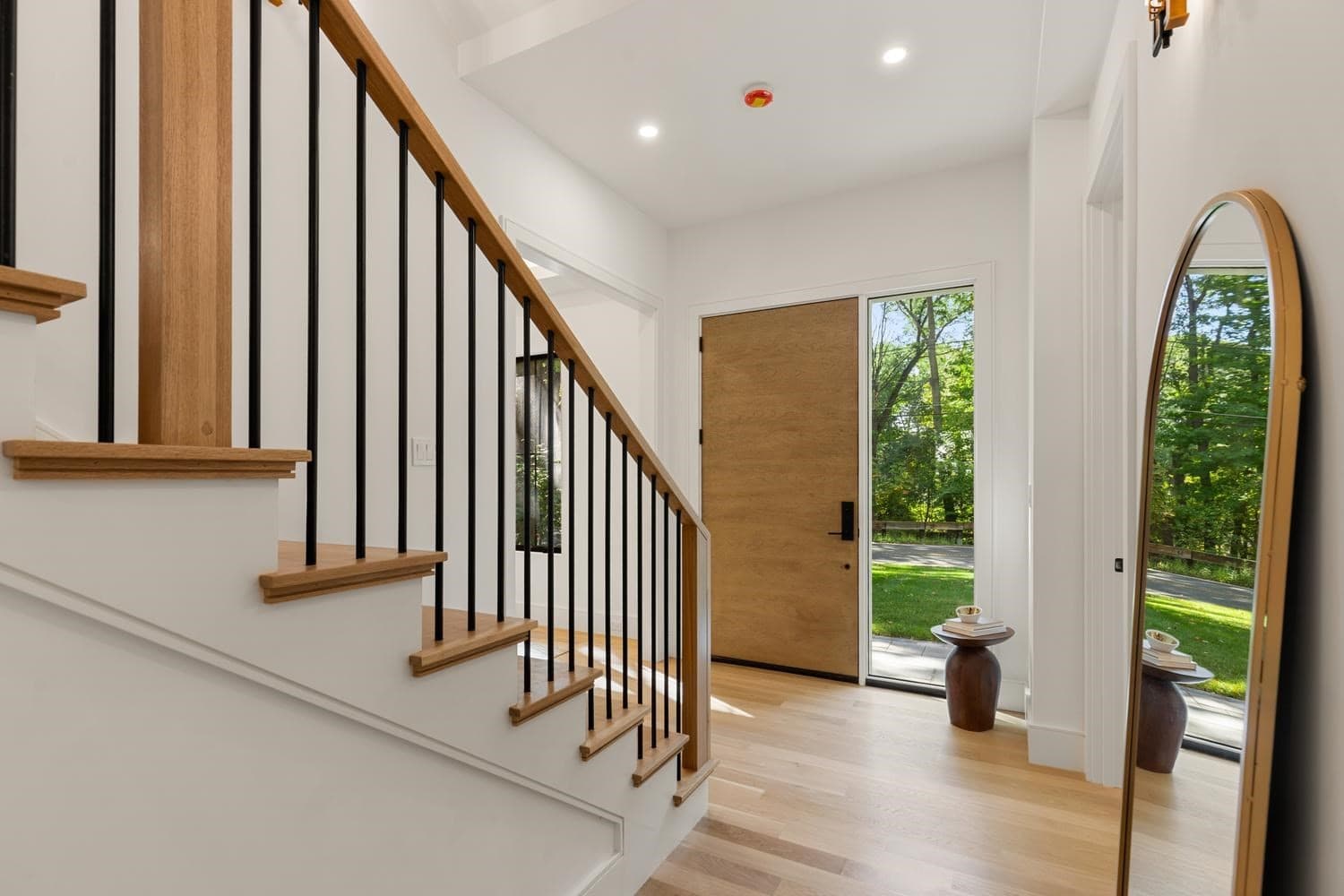 Single Family Residence at 470 Quinobequin, Newton MA 02468, Newton, photo 4 of 42