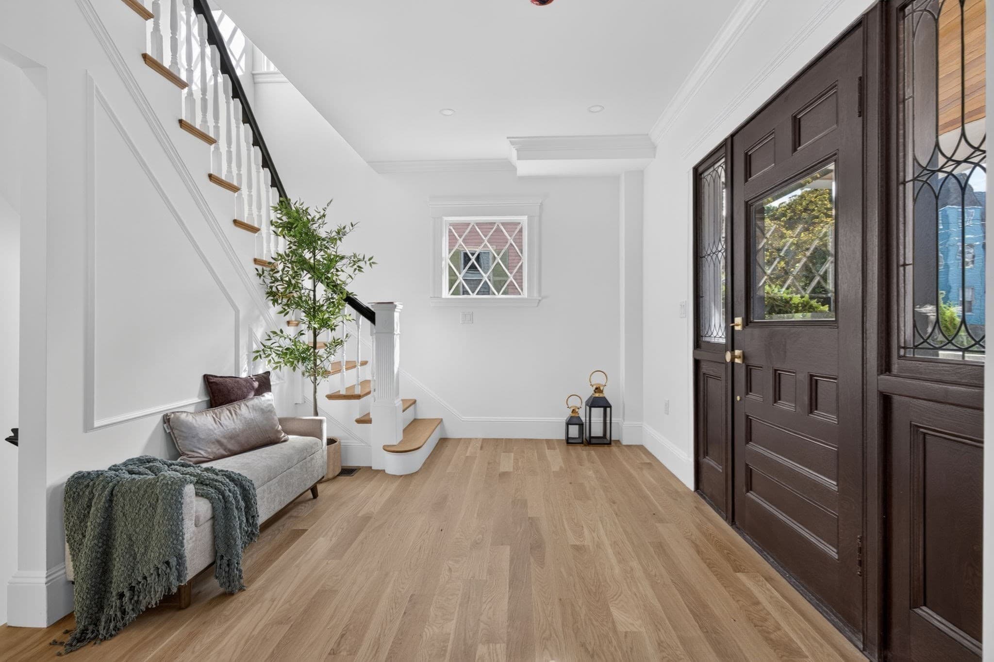 Single Family Residence at 114 Malvern St, Melrose MA 02176, Melrose, photo 2 of 42