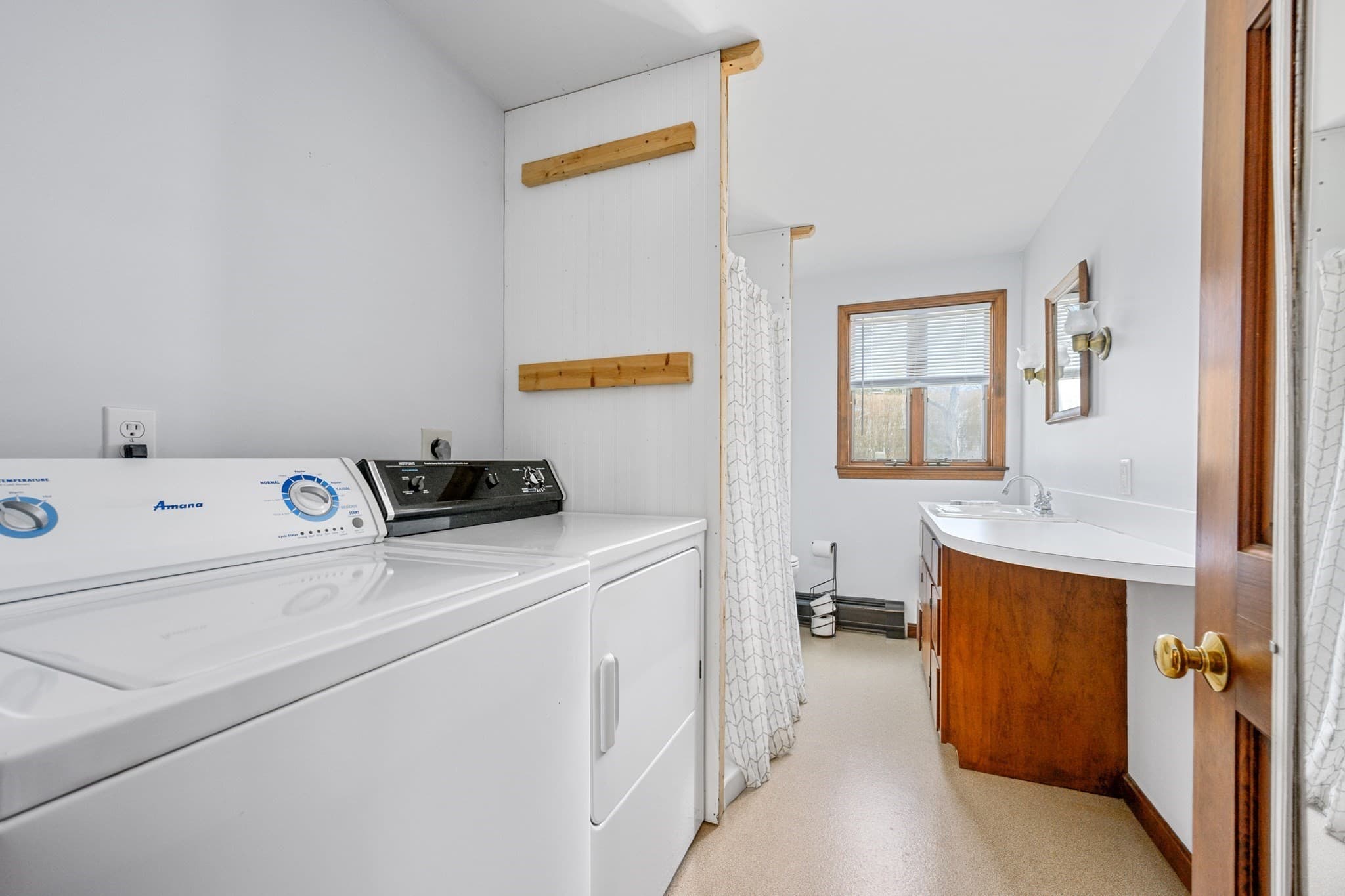 Single Family Residence at 32 Tip Cart Dr, Chatham MA 02633, Chatham, photo 9 of 27