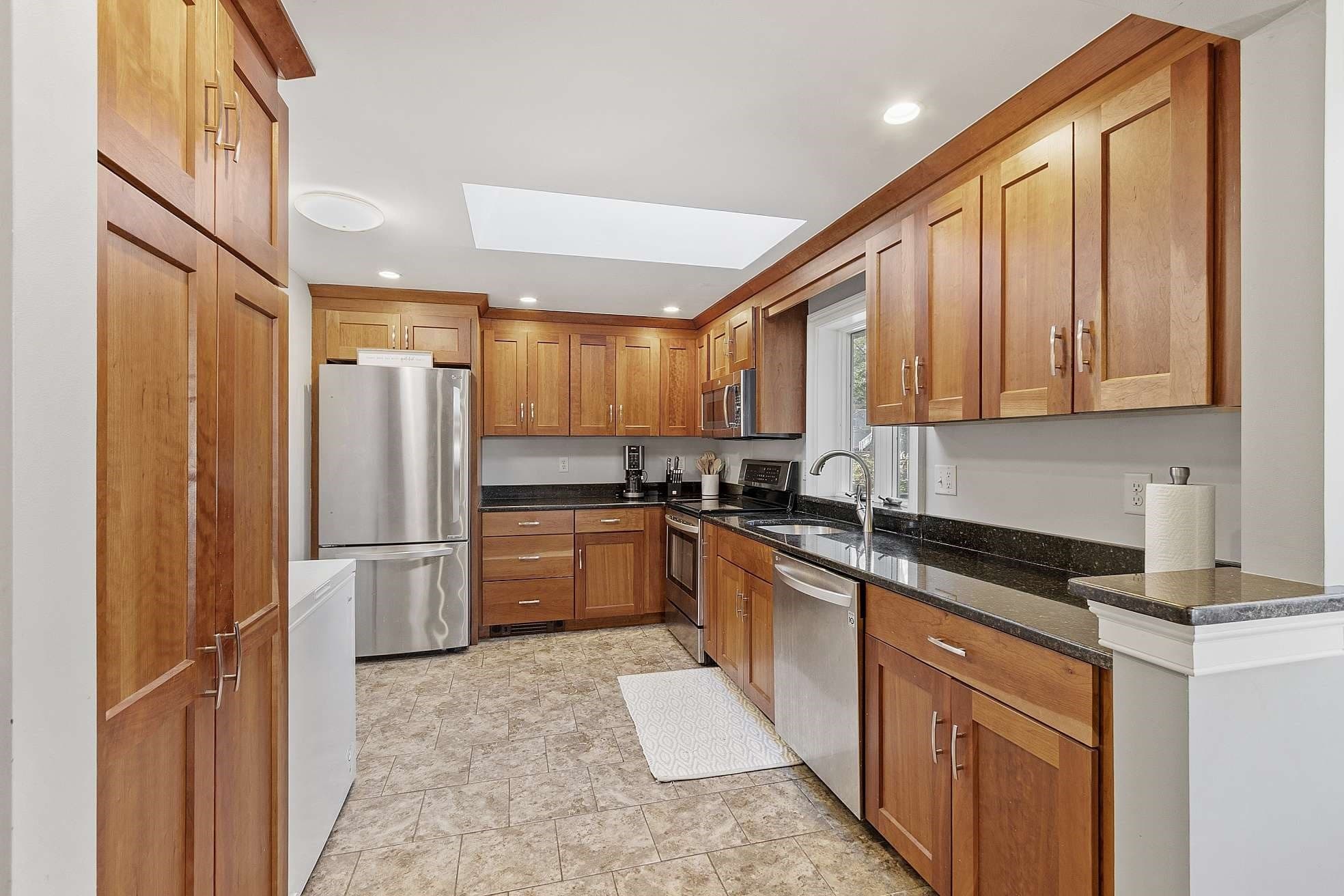 Single Family Residence at 30 Mohawk Dr, Northborough MA 01532, Northborough, photo 17 of 33