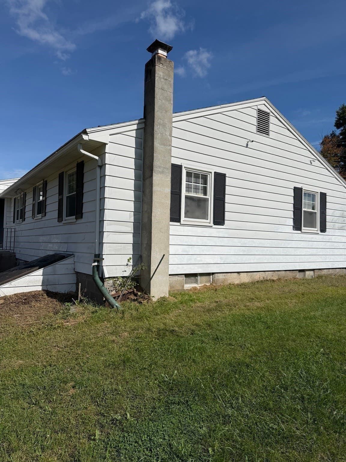Single Family Residence at 16 Bluemer Rd, Southampton MA 01073, Southampton, photo 22 of 40