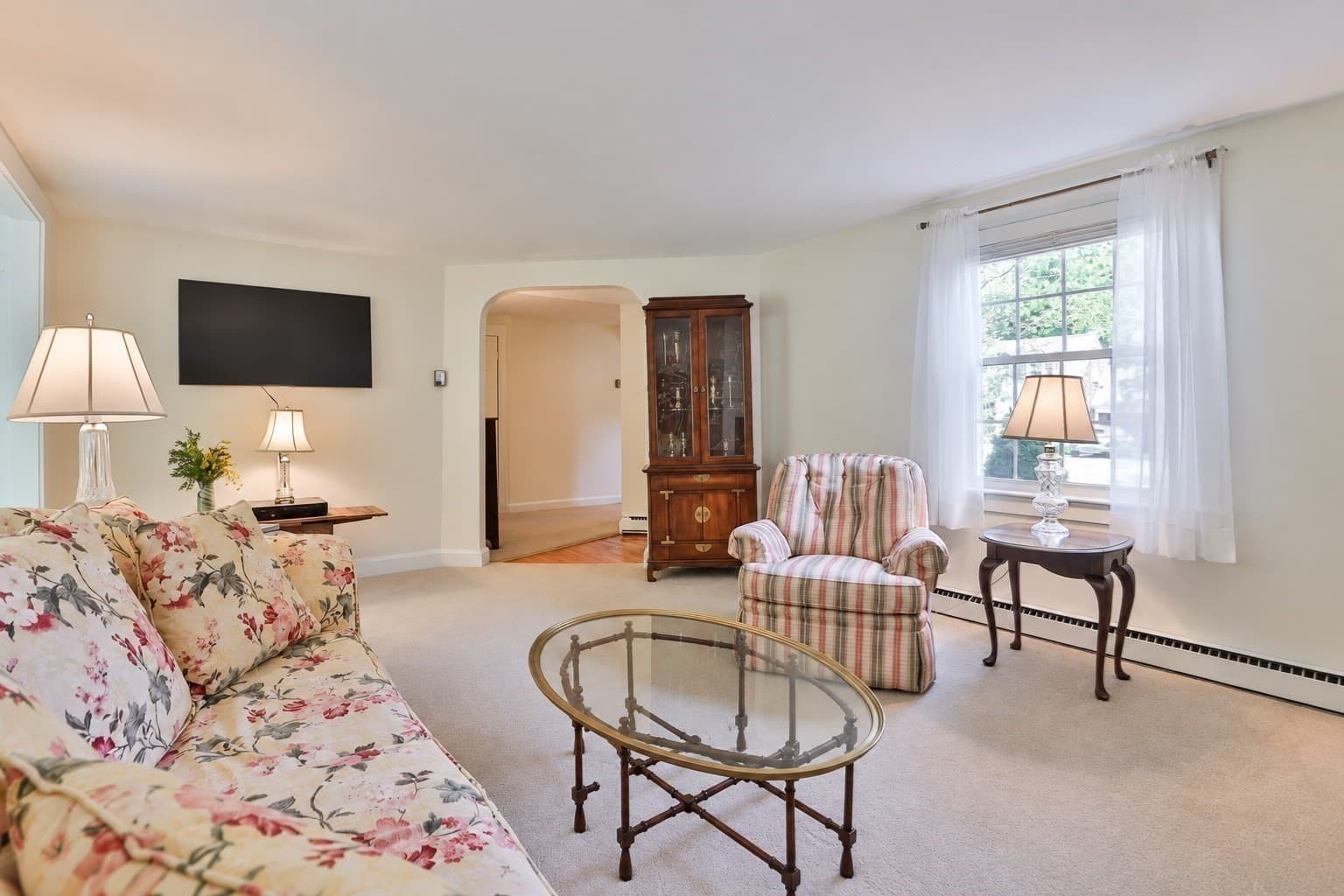 Single Family Residence at 37 Mingo St, Milton MA 02186, Milton, photo 5 of 23