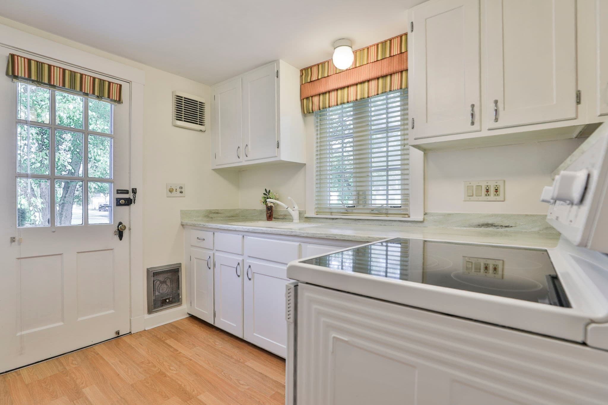 Single Family Residence at 37 Mingo St, Milton MA 02186, Milton, photo 10 of 23