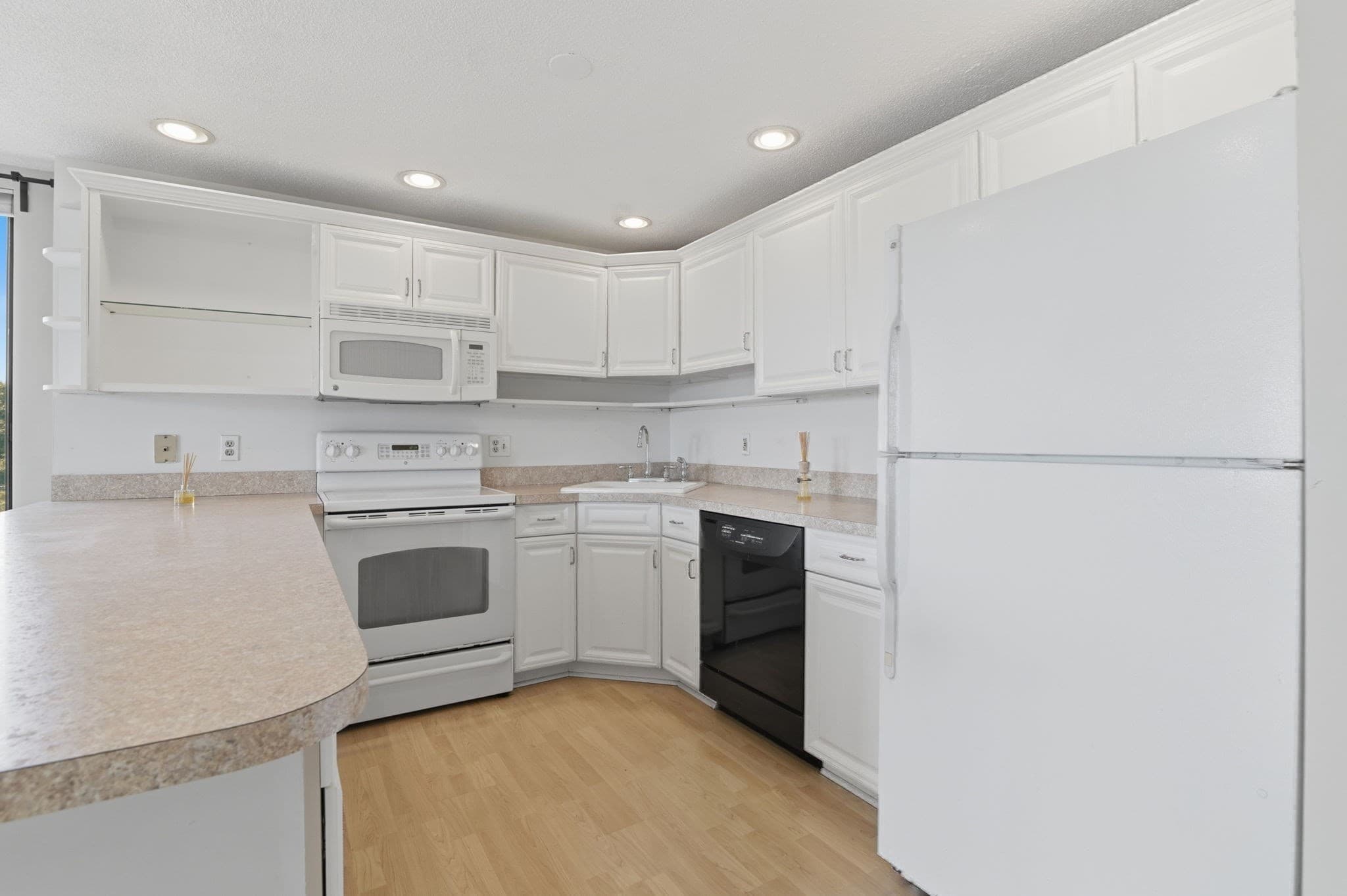 Condominium at 59-65 Valley Street # 4B, Medford MA 02155, Medford, photo 14 of 32