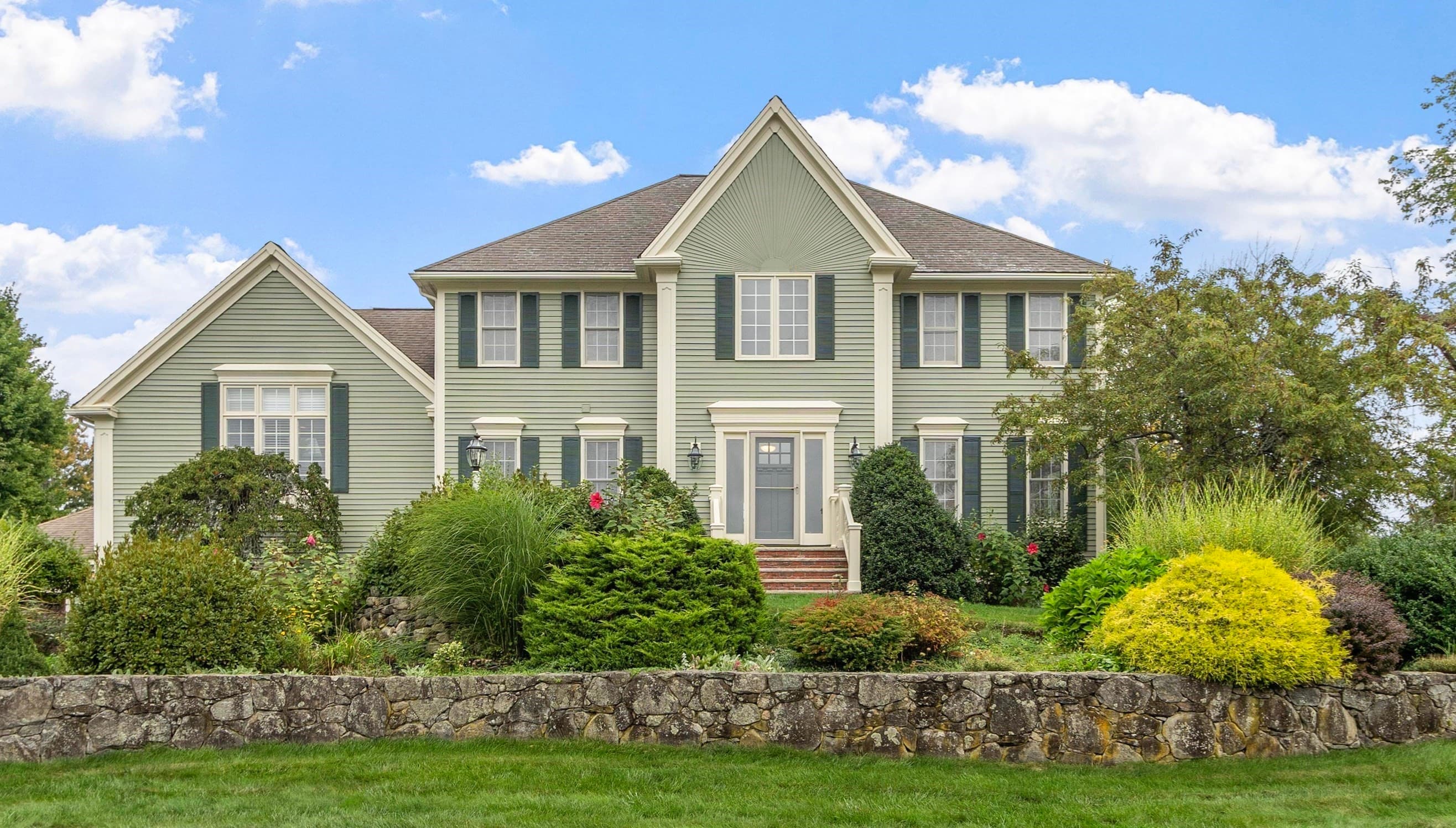 65 Bridle Path, Tewksbury MA 01876