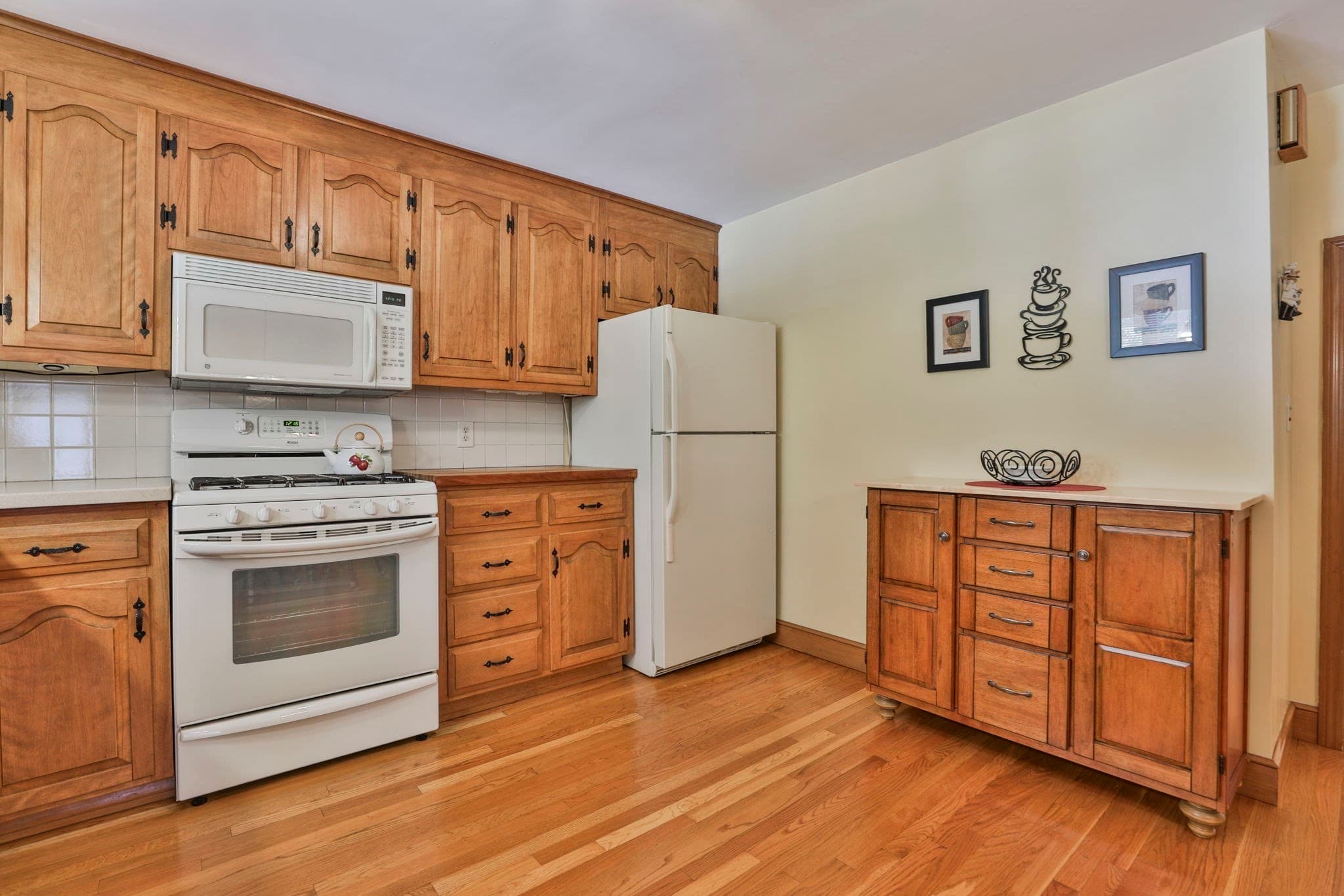 Single Family Residence at 93 Butler Ave, Wakefield MA 01880, Wakefield, photo 17 of 40