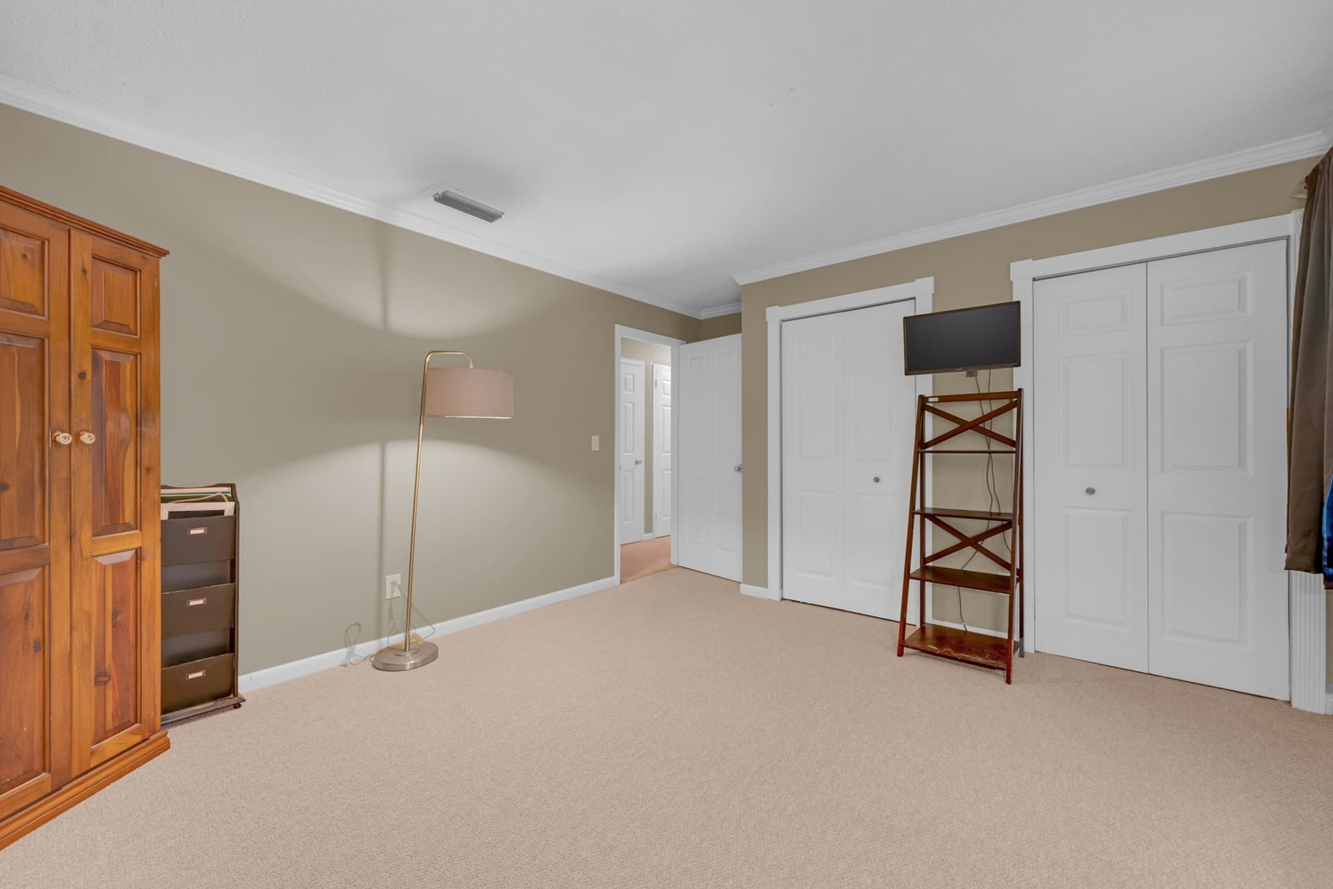 Condominium at 17 Thayer Pond Drive # 7, Oxford MA 01537, photo 26 of 30